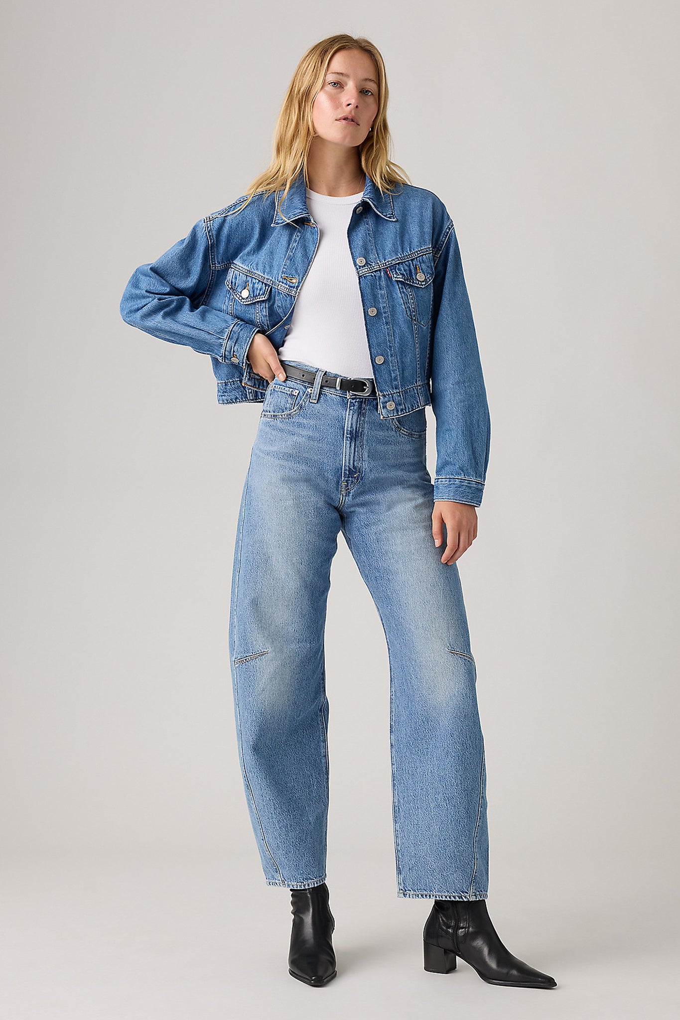 Cinch Barrel Jeans Let Love In