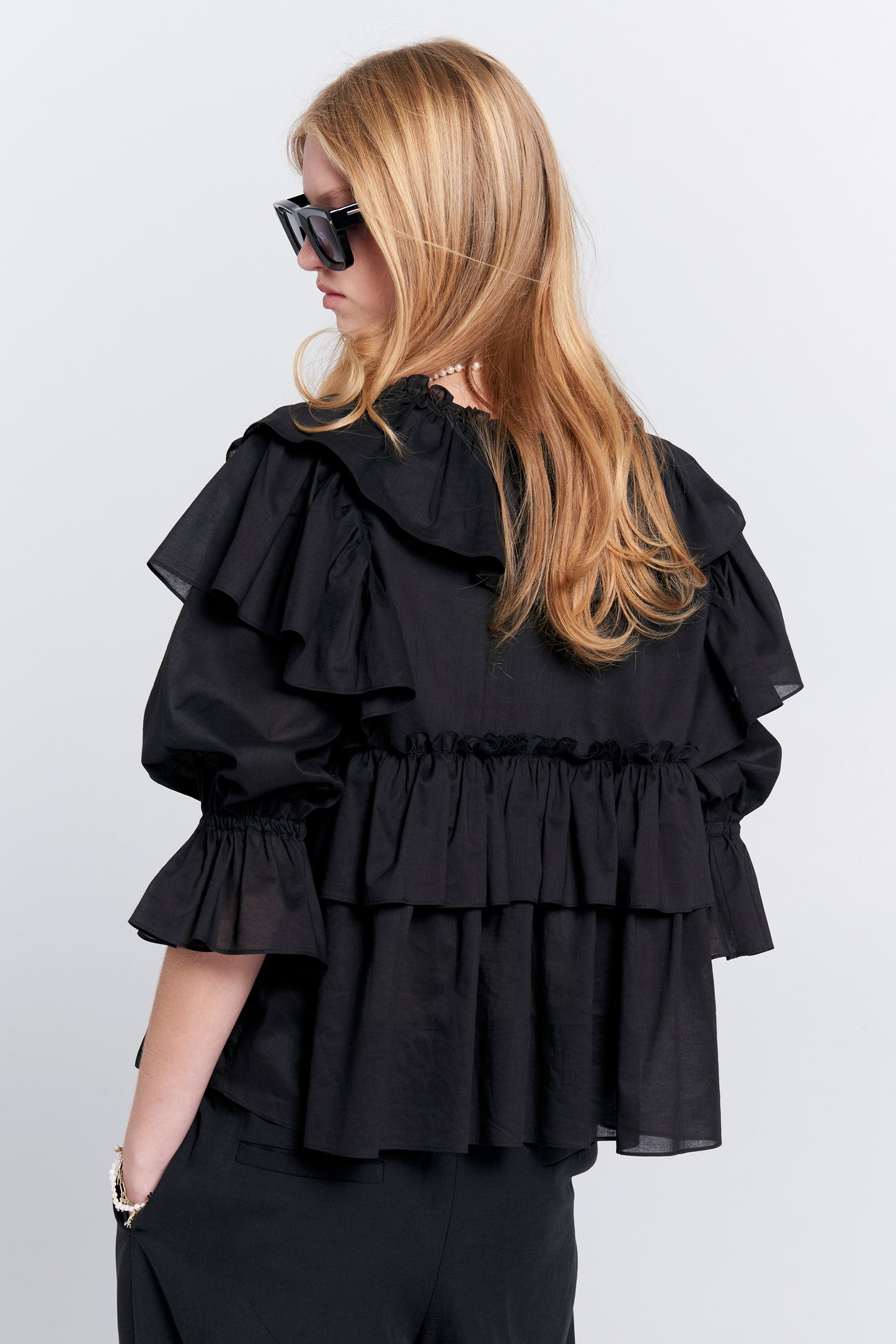 Whisper Top Black