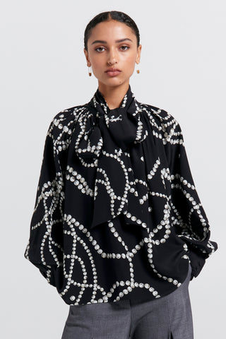 Runaway Pearls Blouse Black