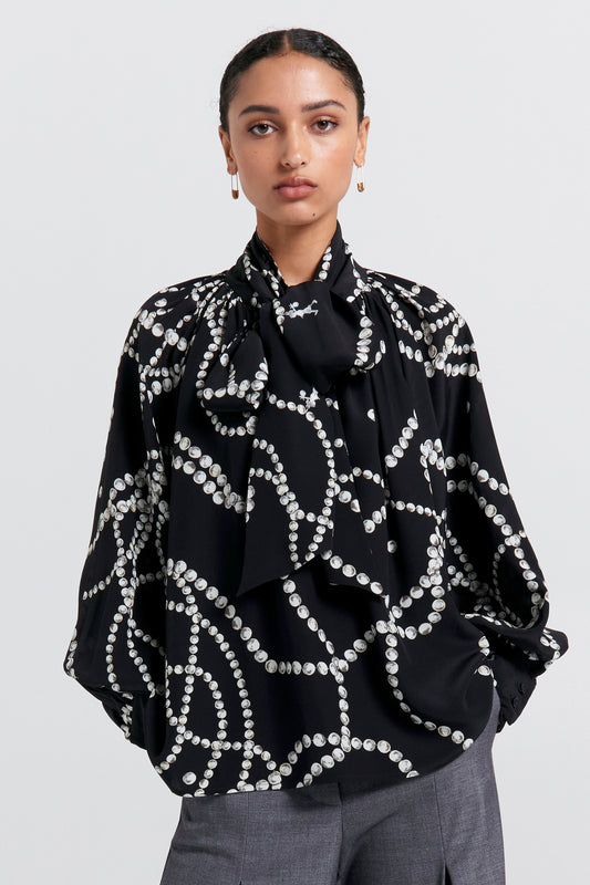 Runaway Pearls Blouse Black
