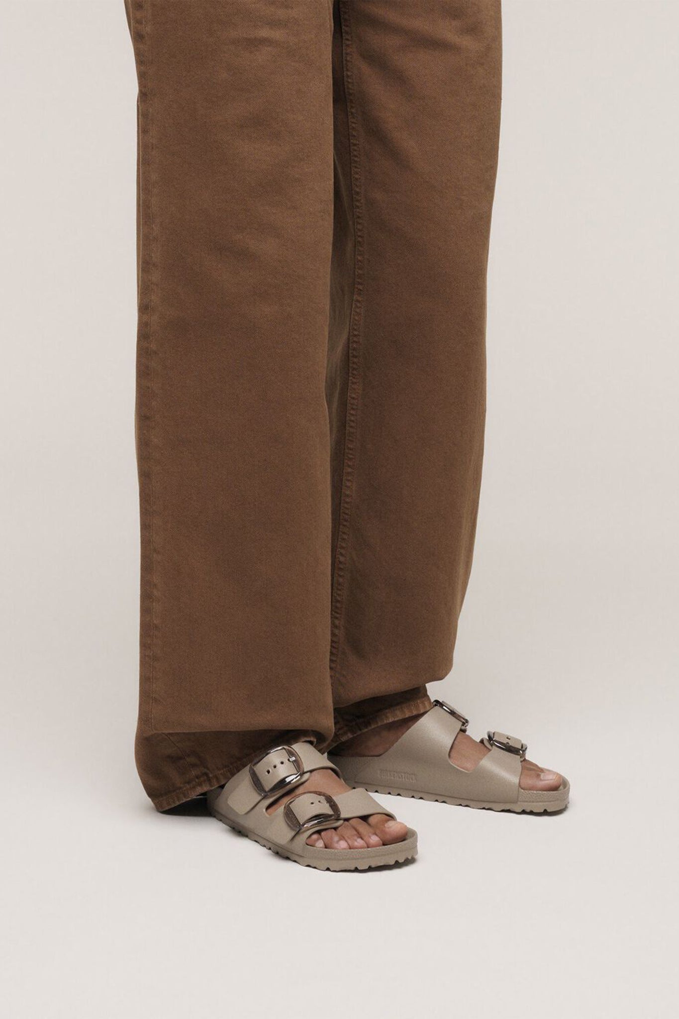 Arizona Big Buckle EVA Narrow Fit Grey Taupe