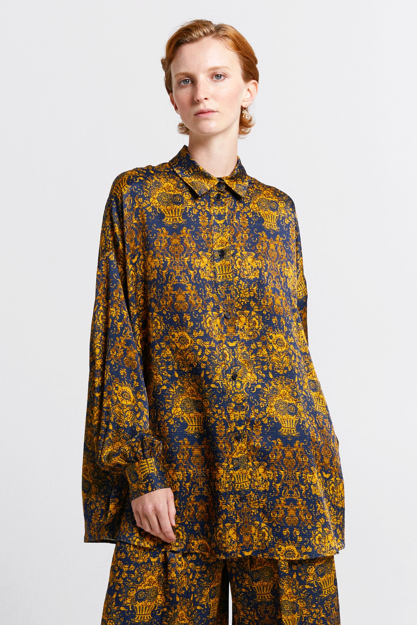 Oversized Walker Shirt Navy/Antique Gold