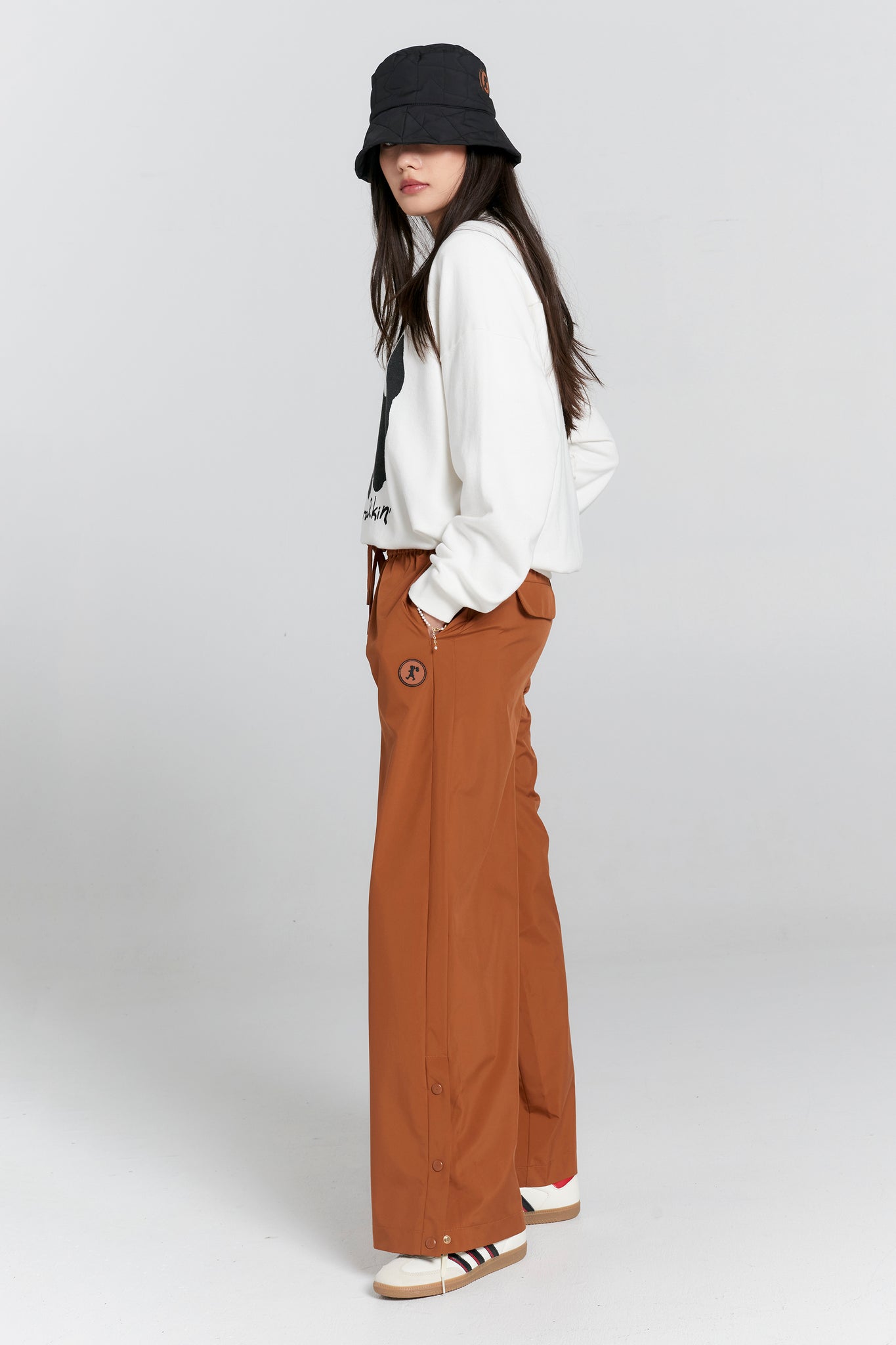 Leisure Track Pants Dark Tan