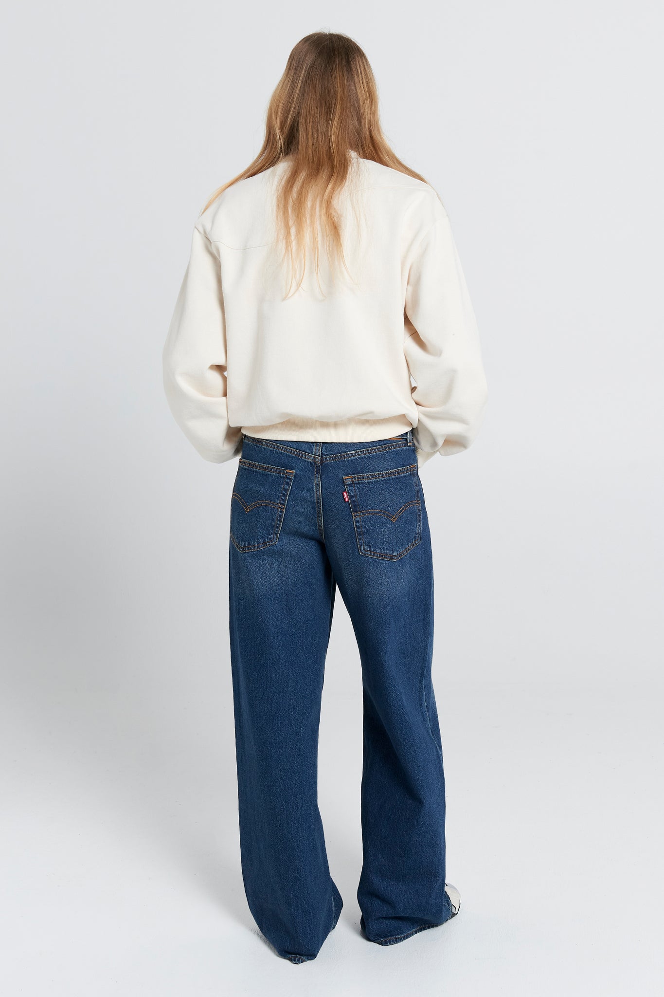 Walker Crewneck Sweatshirt Ecru