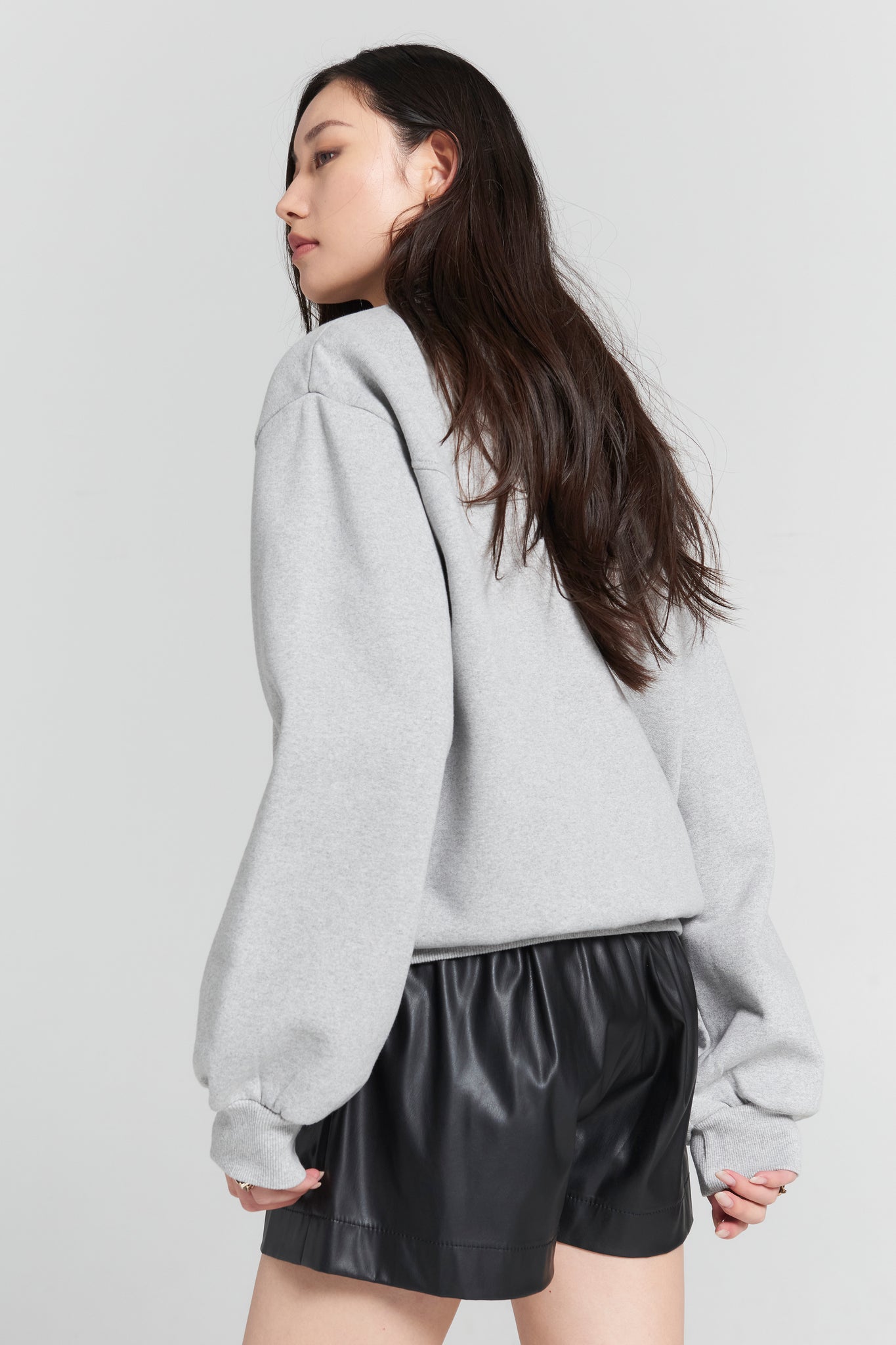 Broken Pearls Crewneck Sweatshirt Grey Marle