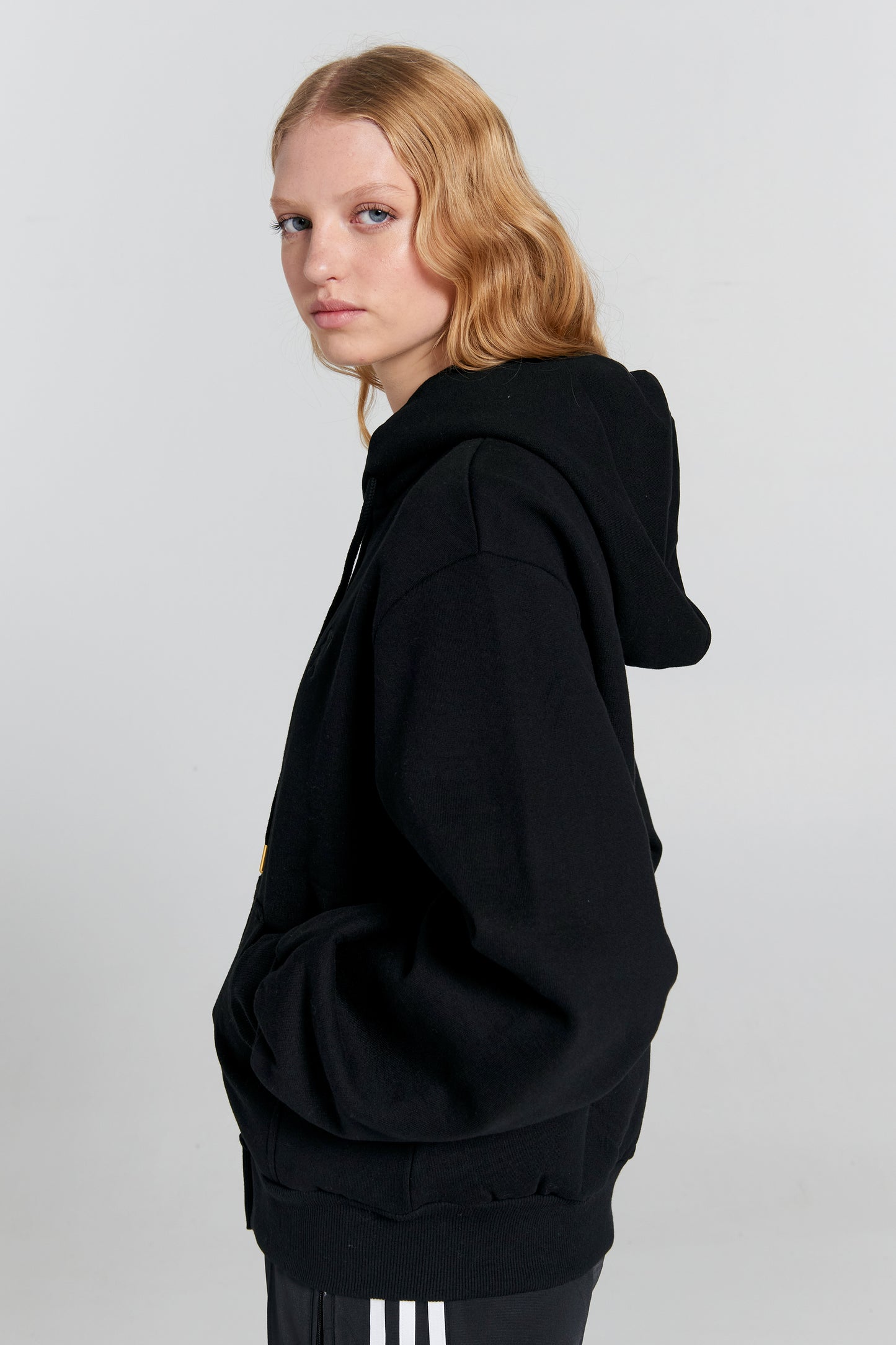 Runaway Scrawl Cropped Oversized Hoodie Black