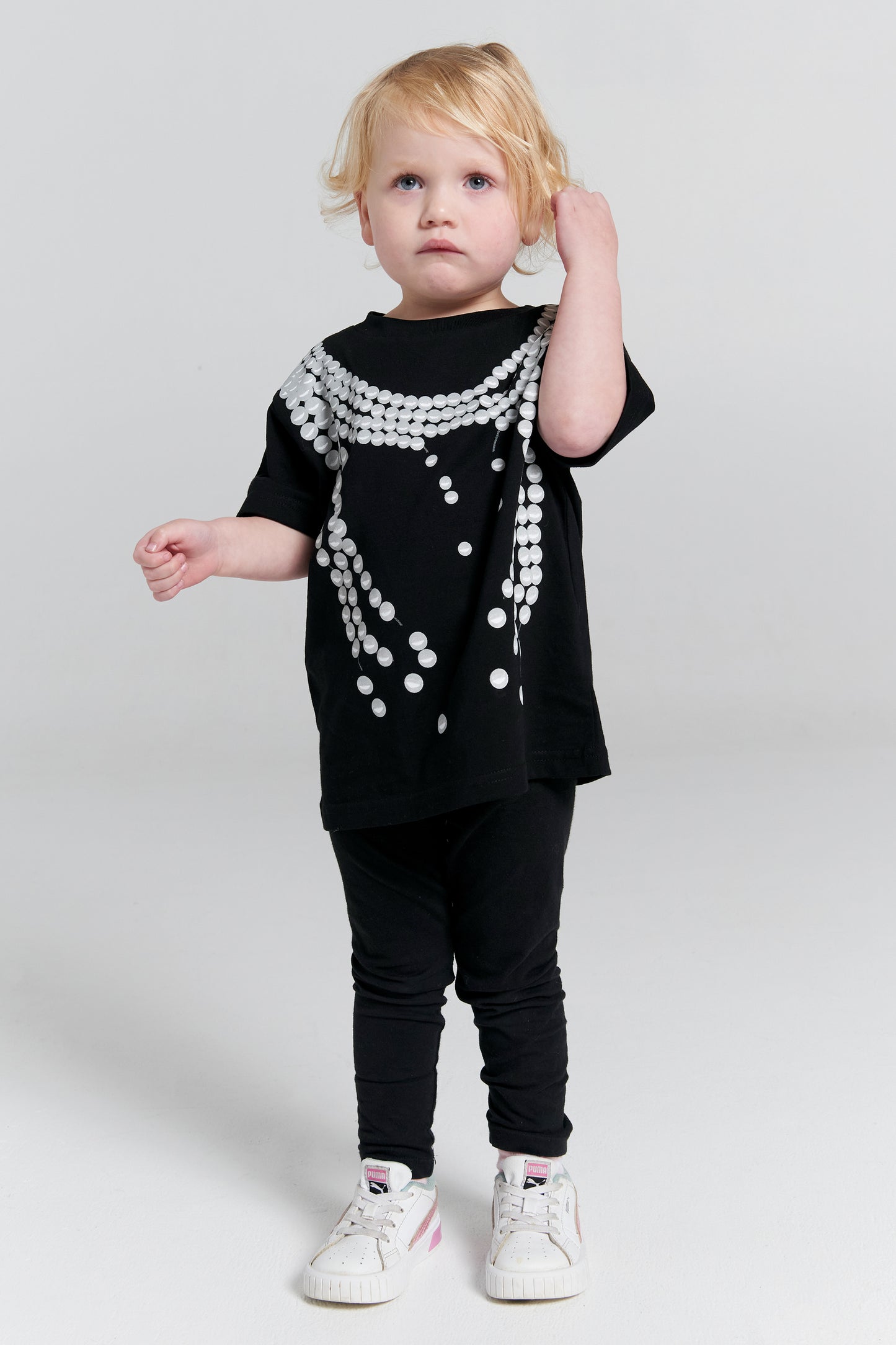 Mini Broken Pearls T-Shirt Black