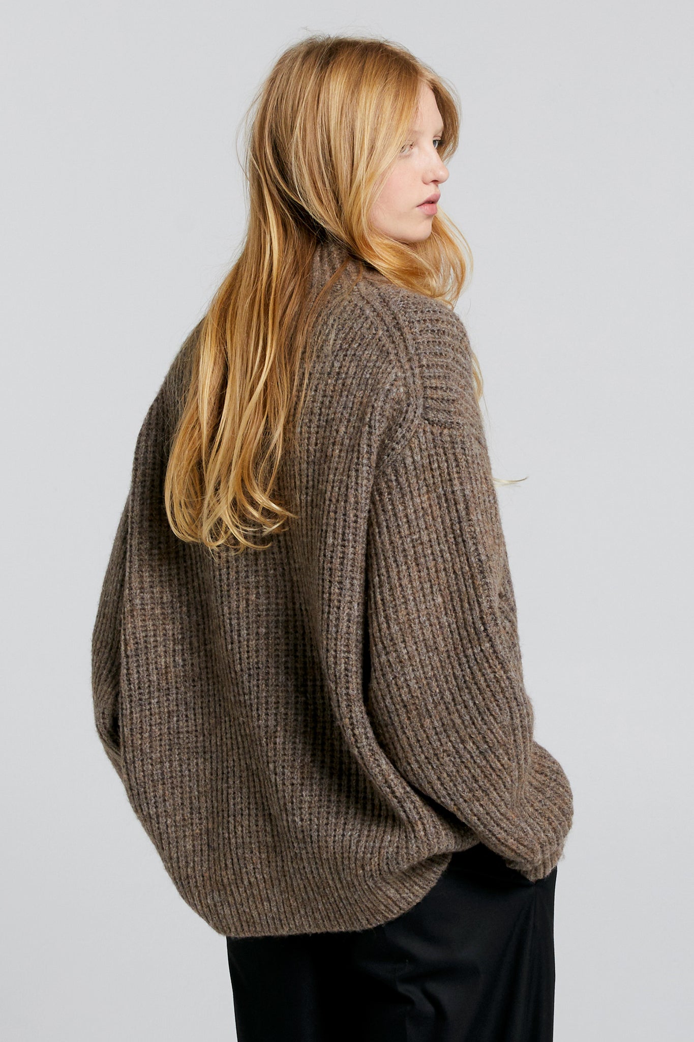Funnel Neck Sweater Walnut