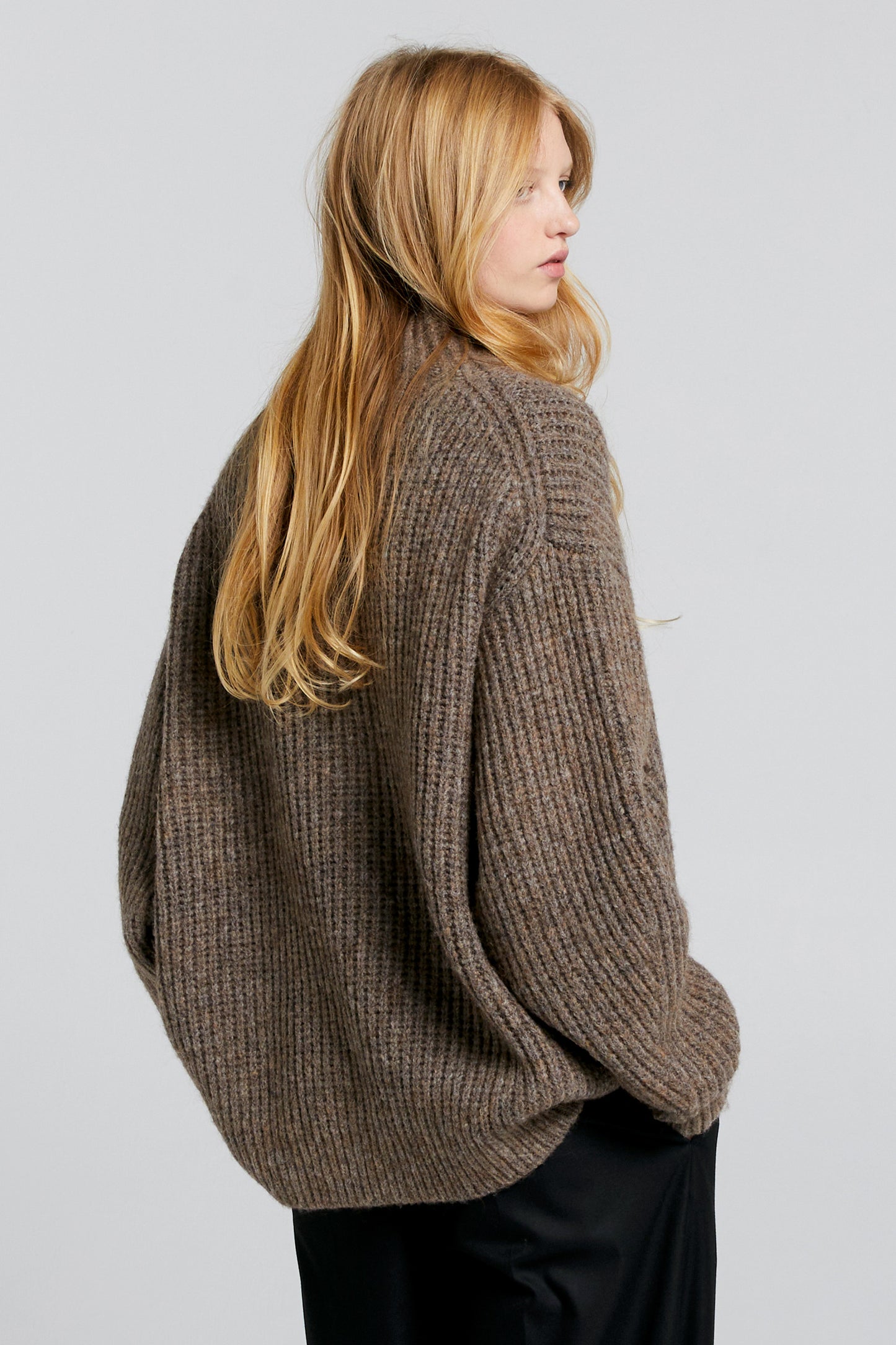 Funnel Neck Sweater Walnut