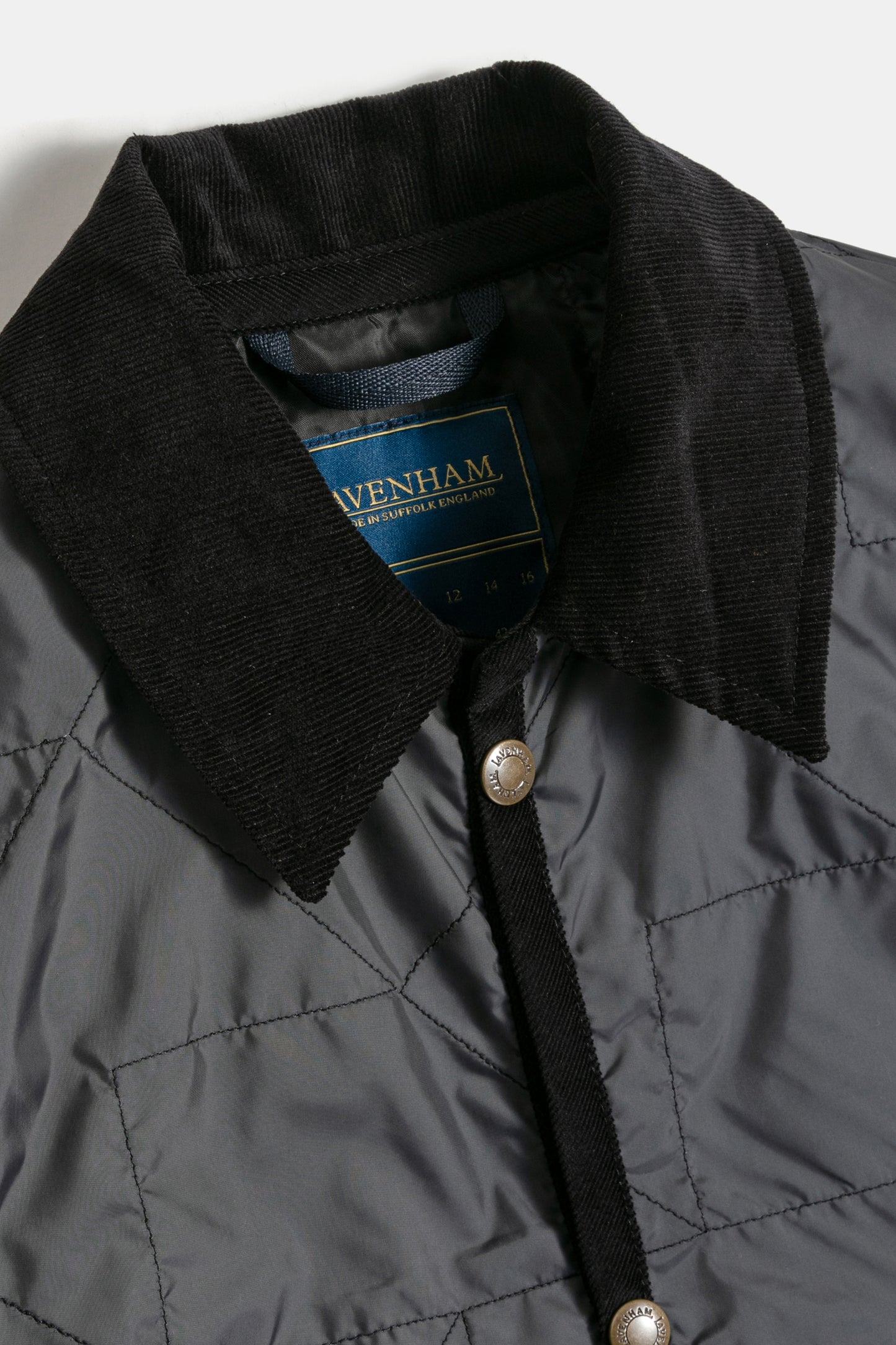 Unwadded Cropped Raydon Gilet Lamp Black