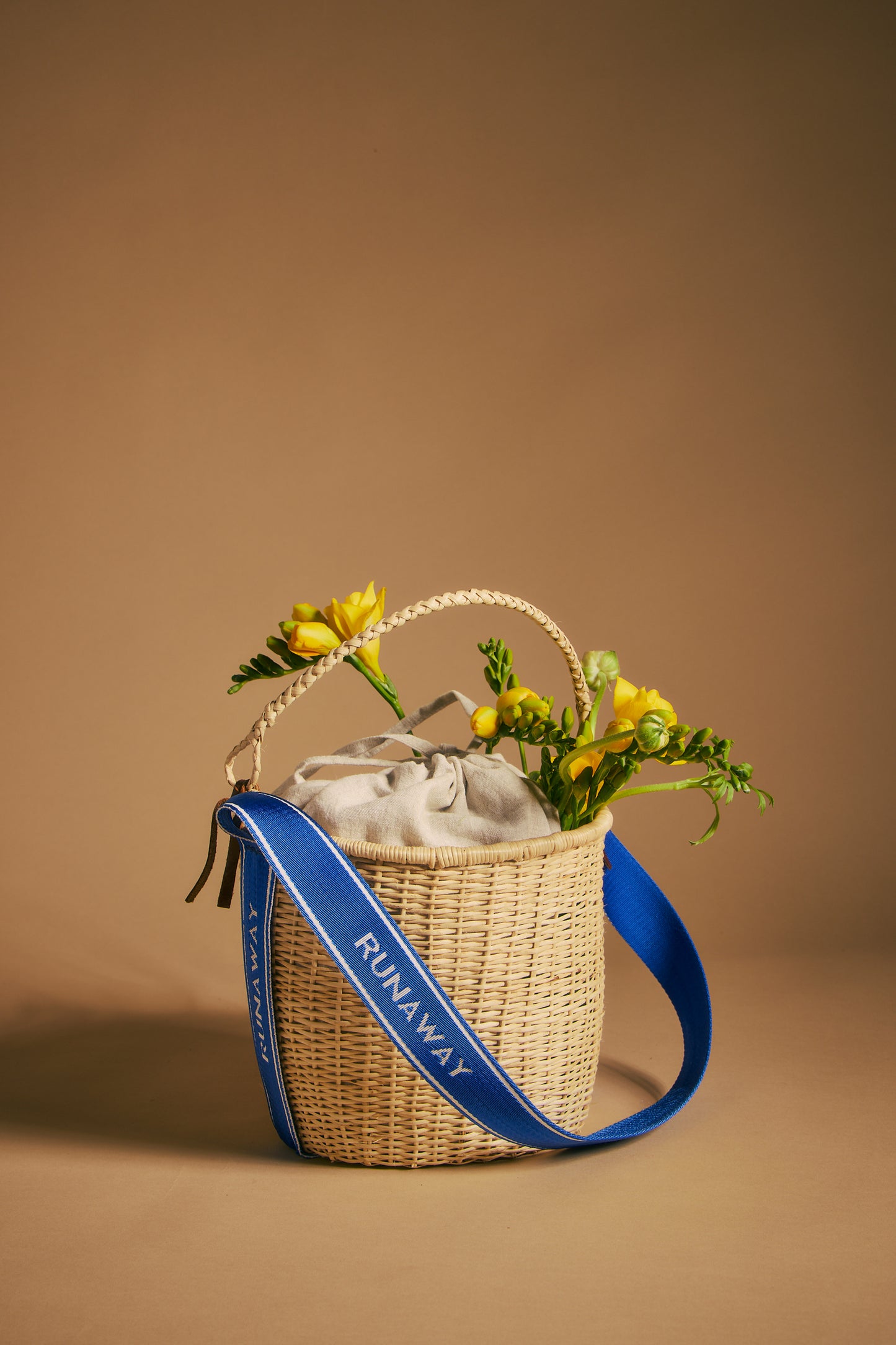 Runaway Handwoven Bucket Bag Natural/Blue