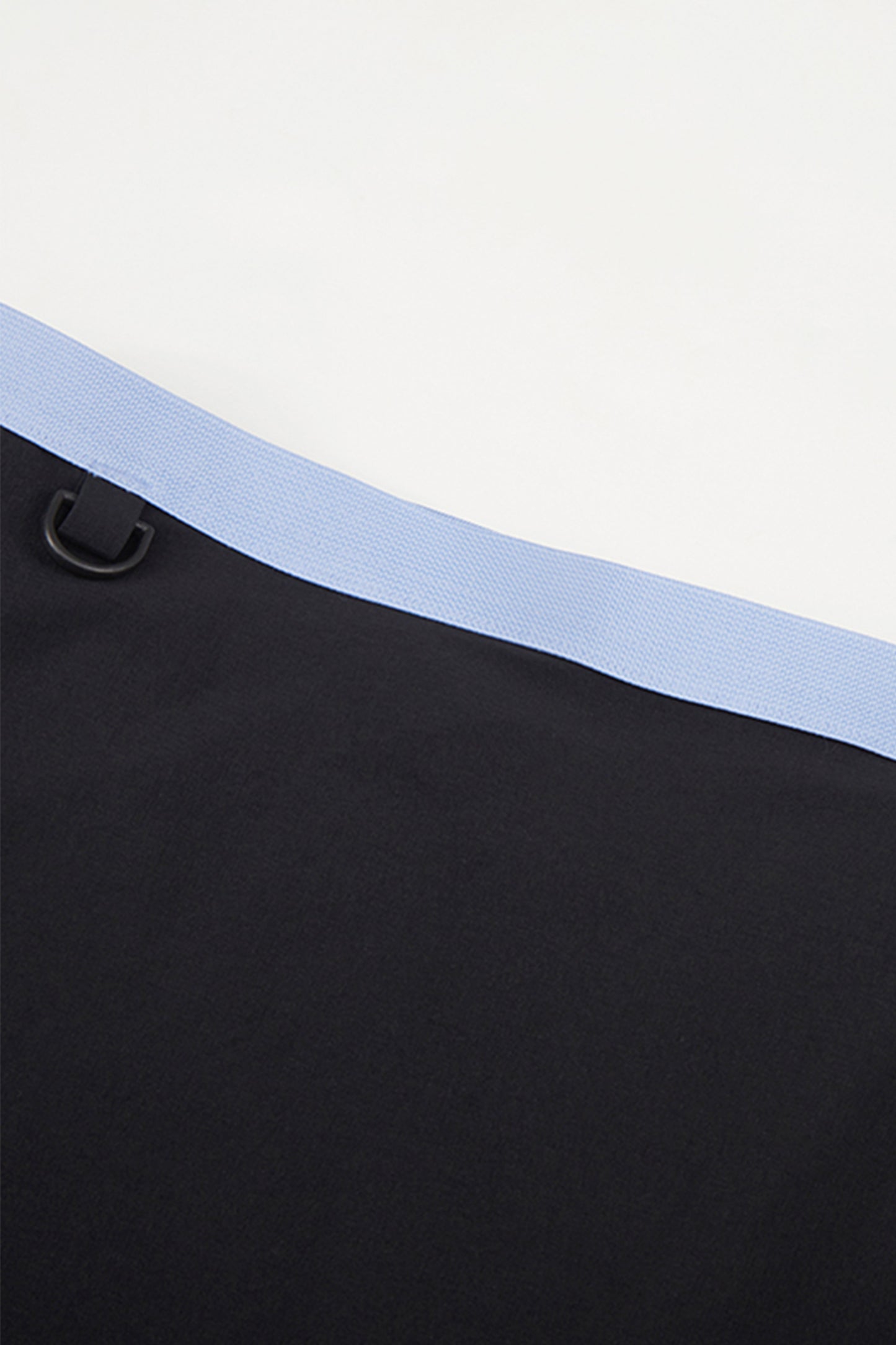 Volume Wrap Long Shorts Black