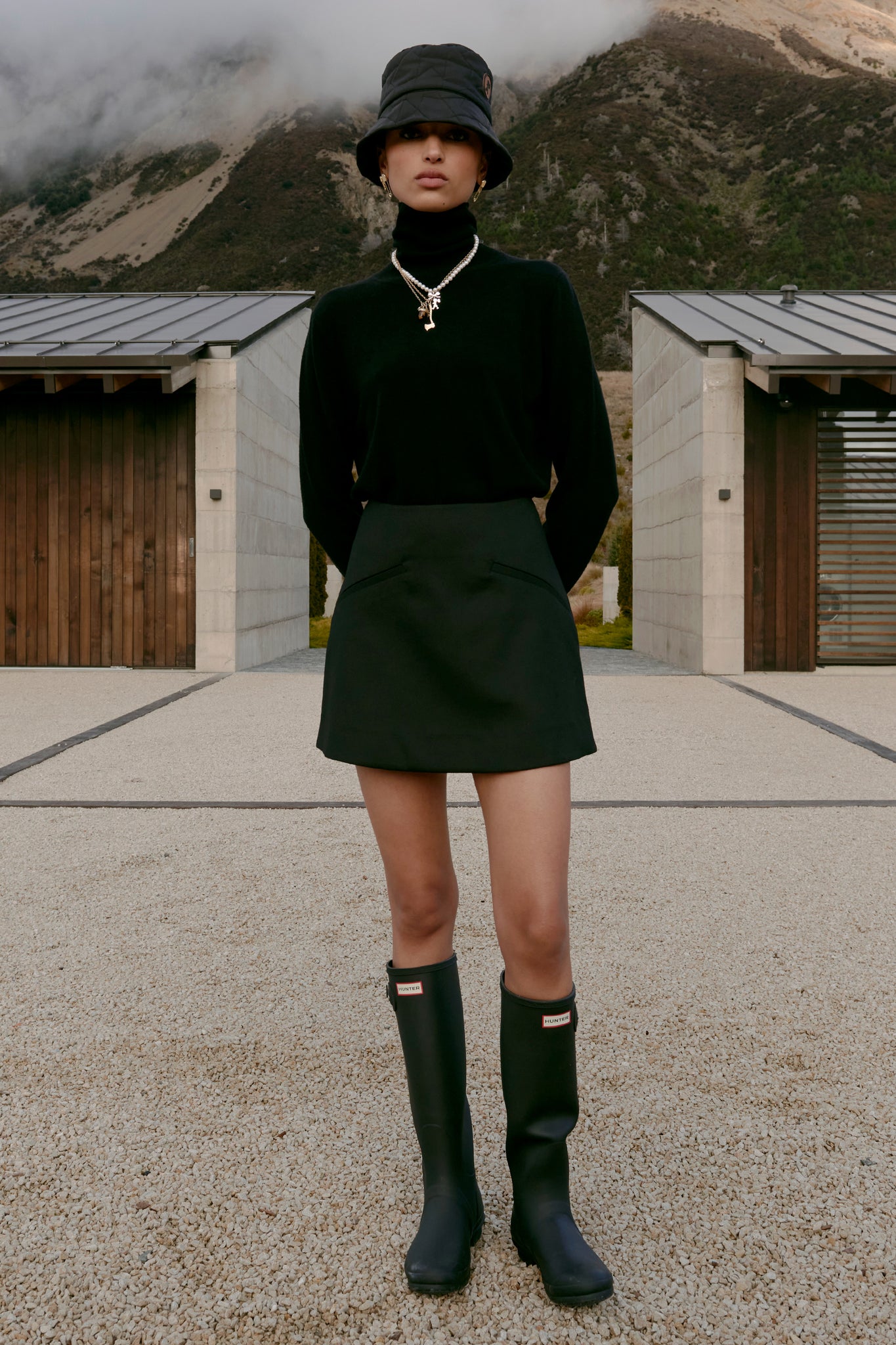 Riviera Skirt Black