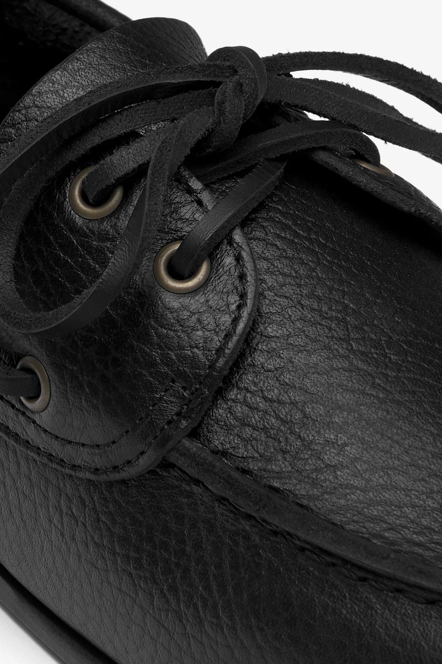 Owen Tumbled Black