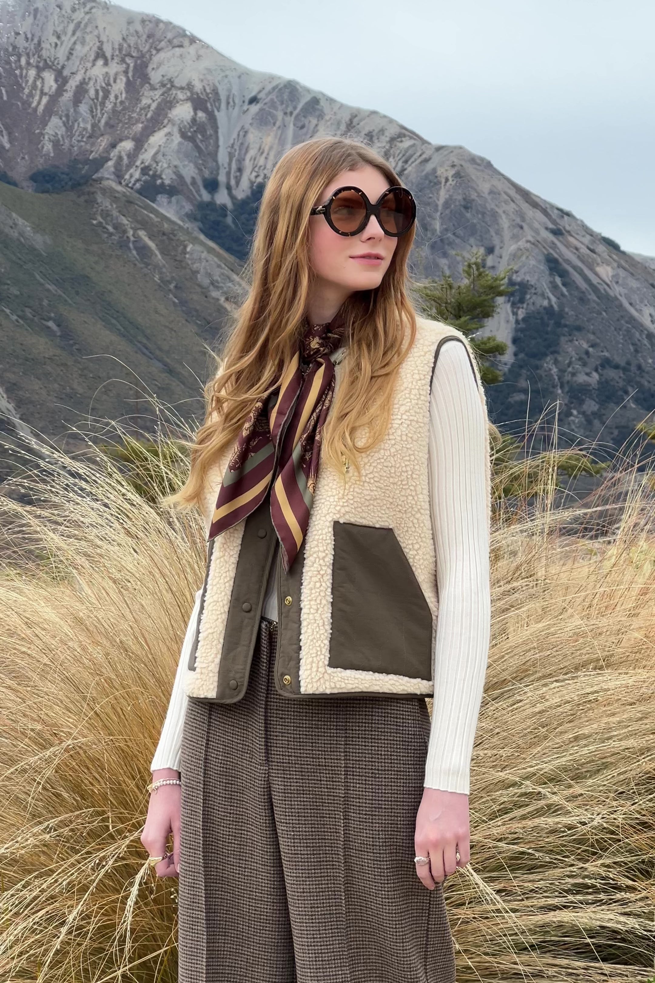 Rider Vest Natural/Olive – Karen Walker