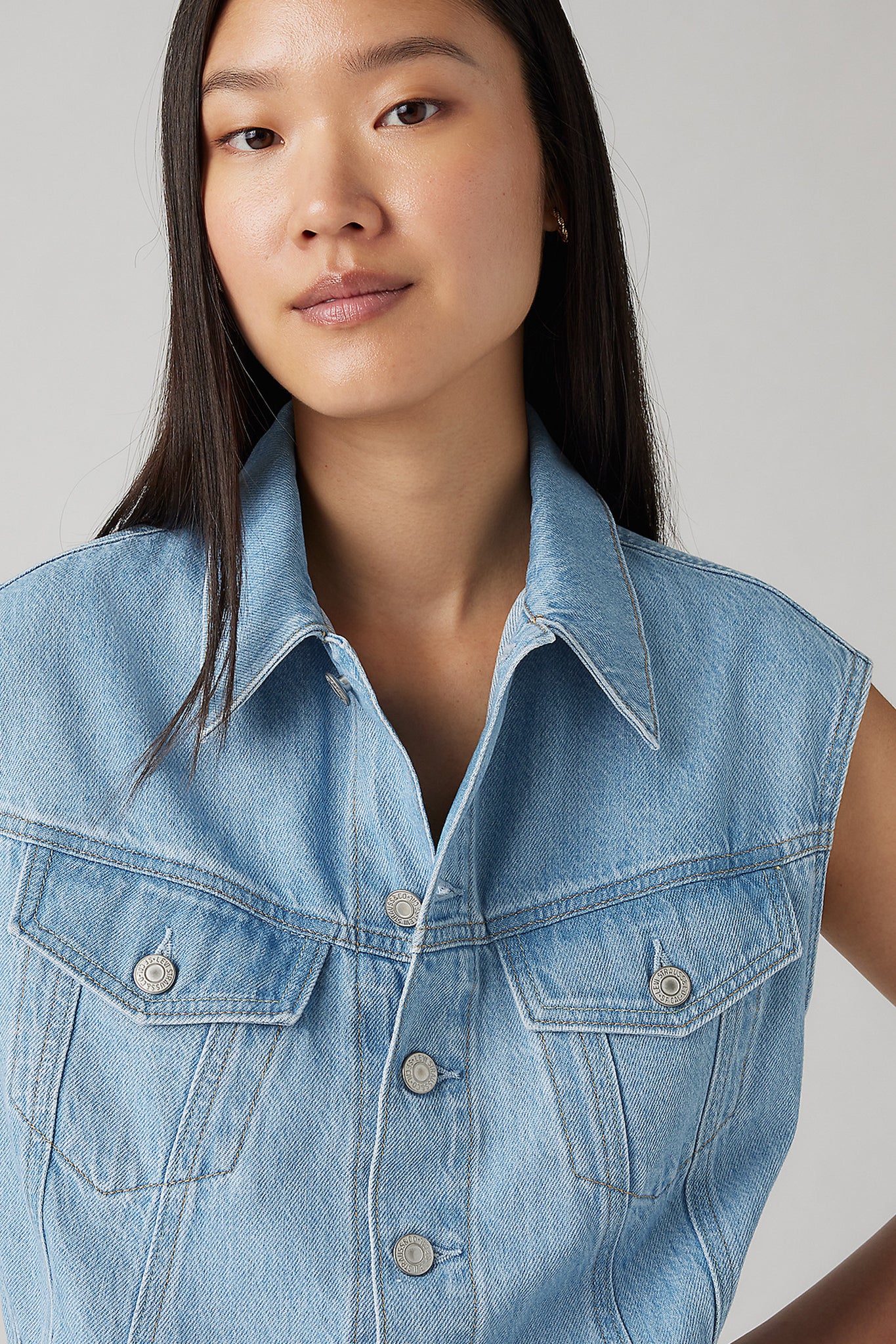 Iconic Sleeveless Dress Wrapped in Blue