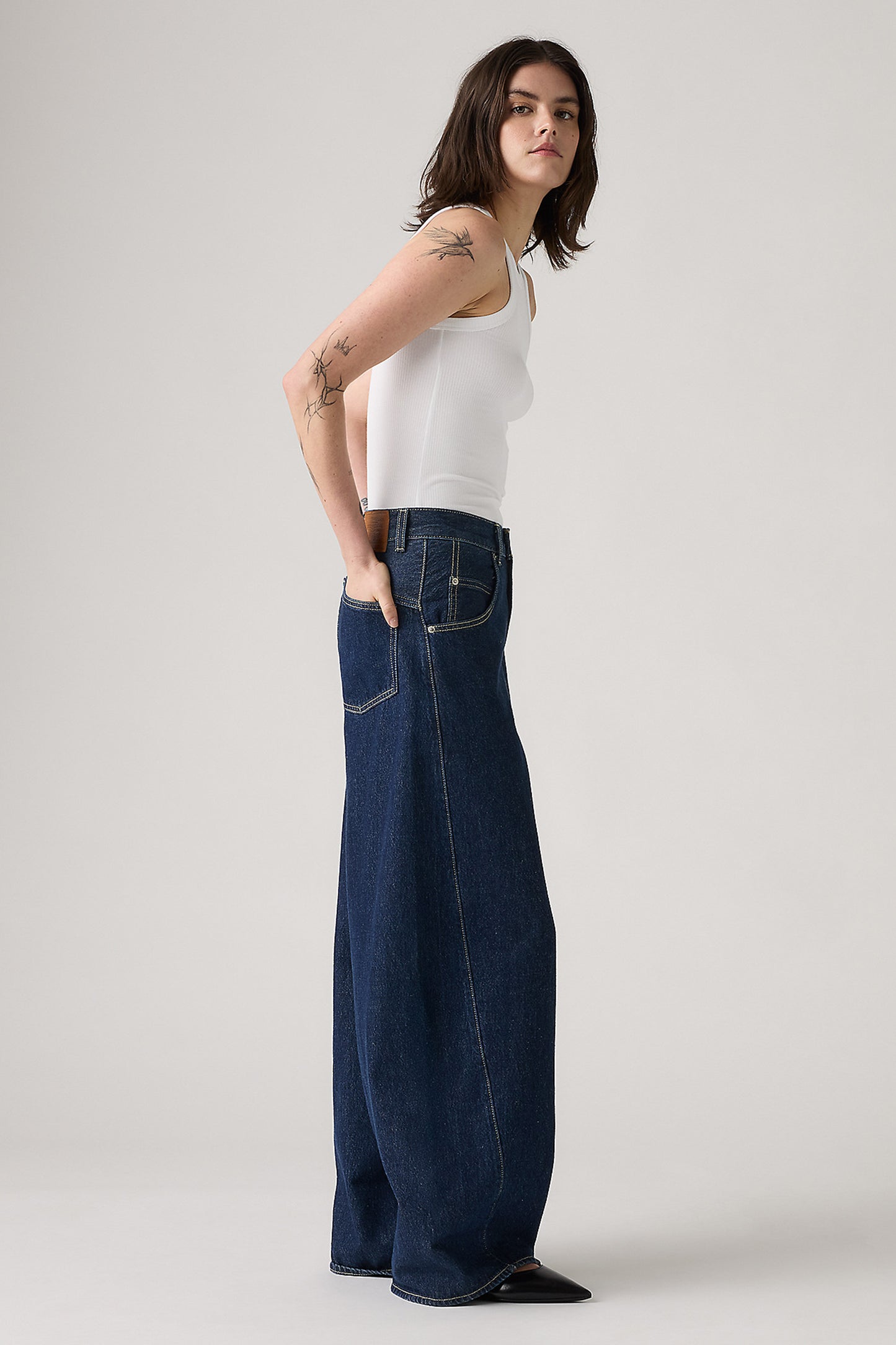 Super Baggy Barrel Jeans Shaded View