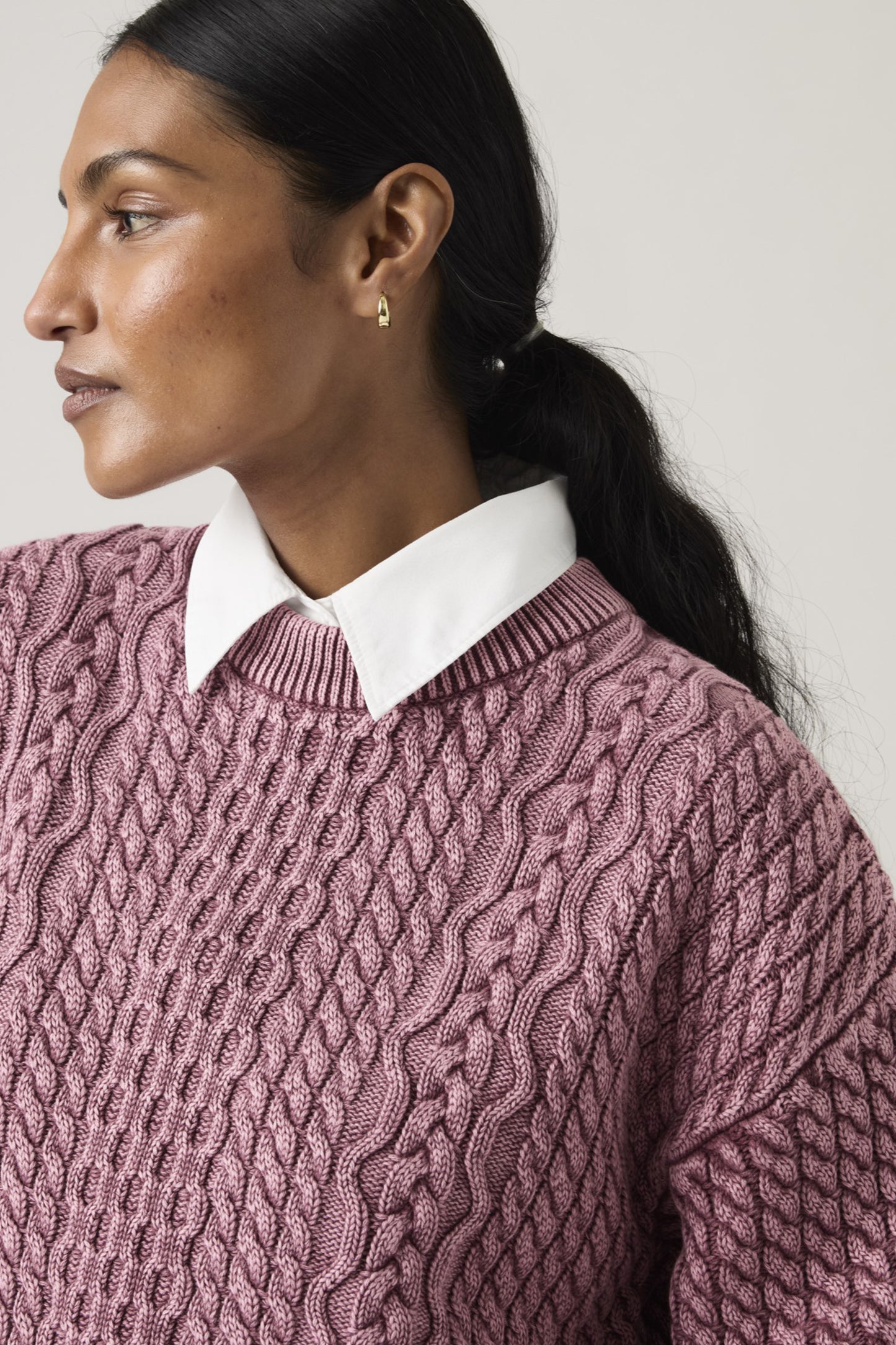 Leilah Cable Crewneck Washed Crushed Berry