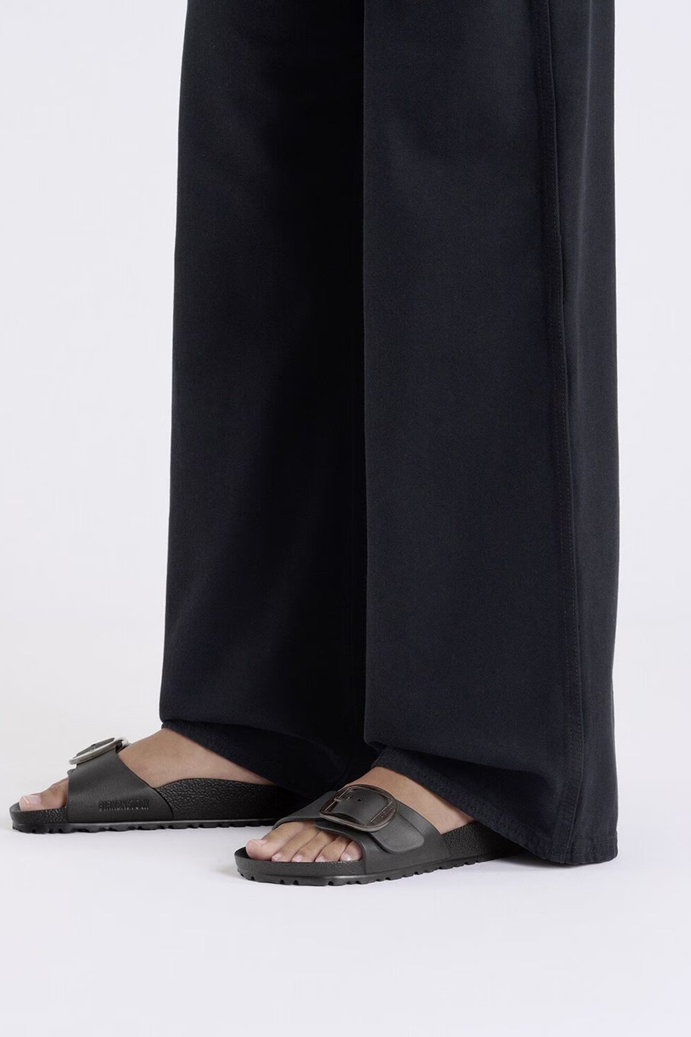 Madrid Big Buckle EVA Narrow Fit Black