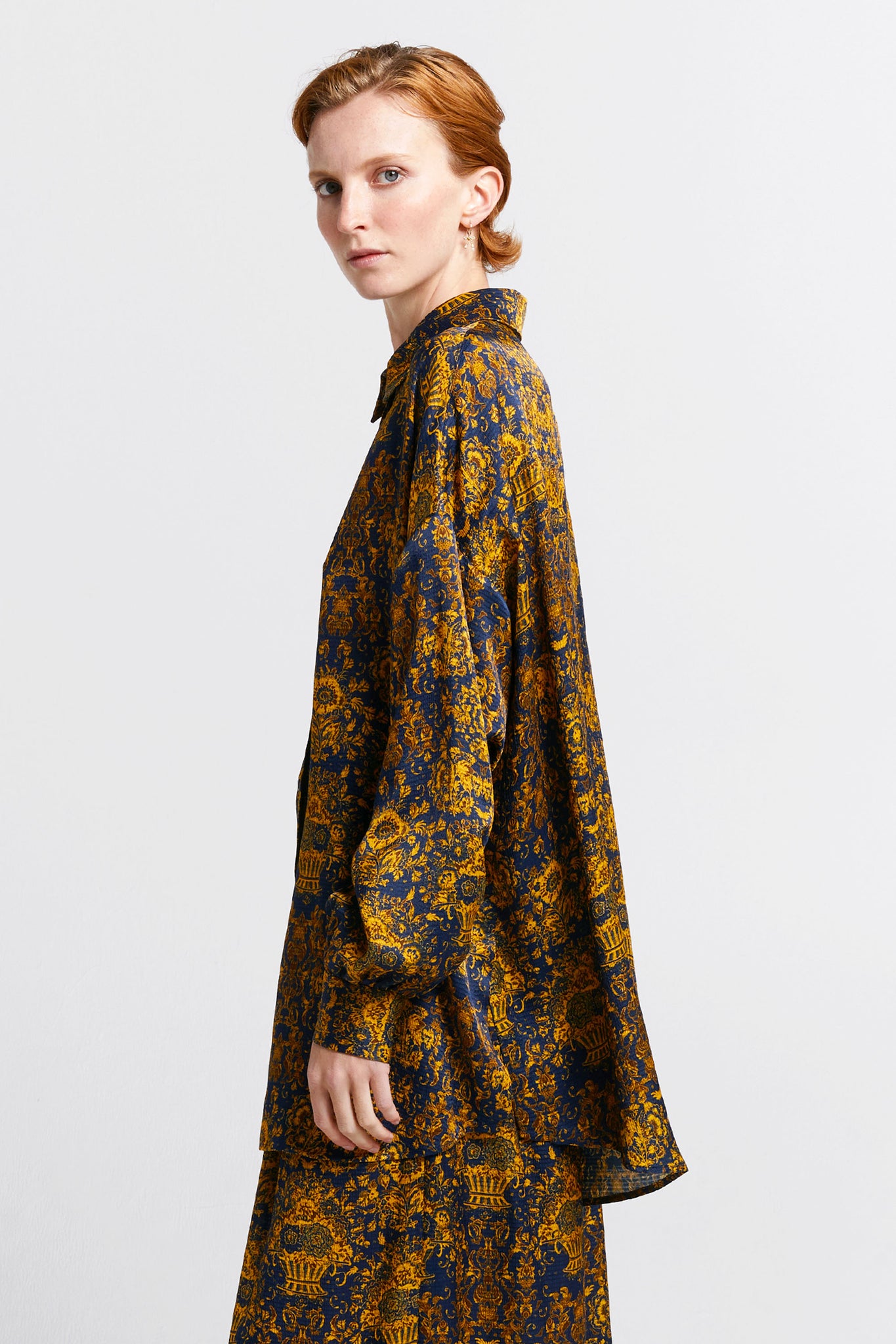 Oversized Walker Shirt Navy/Antique Gold