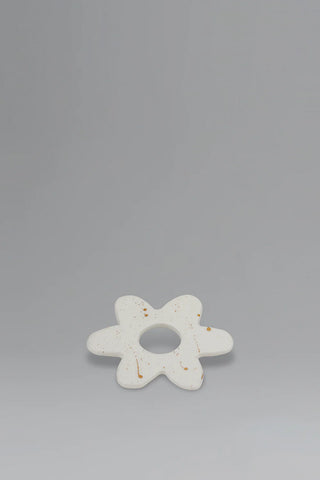 Daisy Napkin Ring Gold Splatter