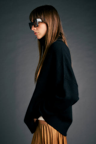 Carmen Oversized Turtleneck Sweater Black