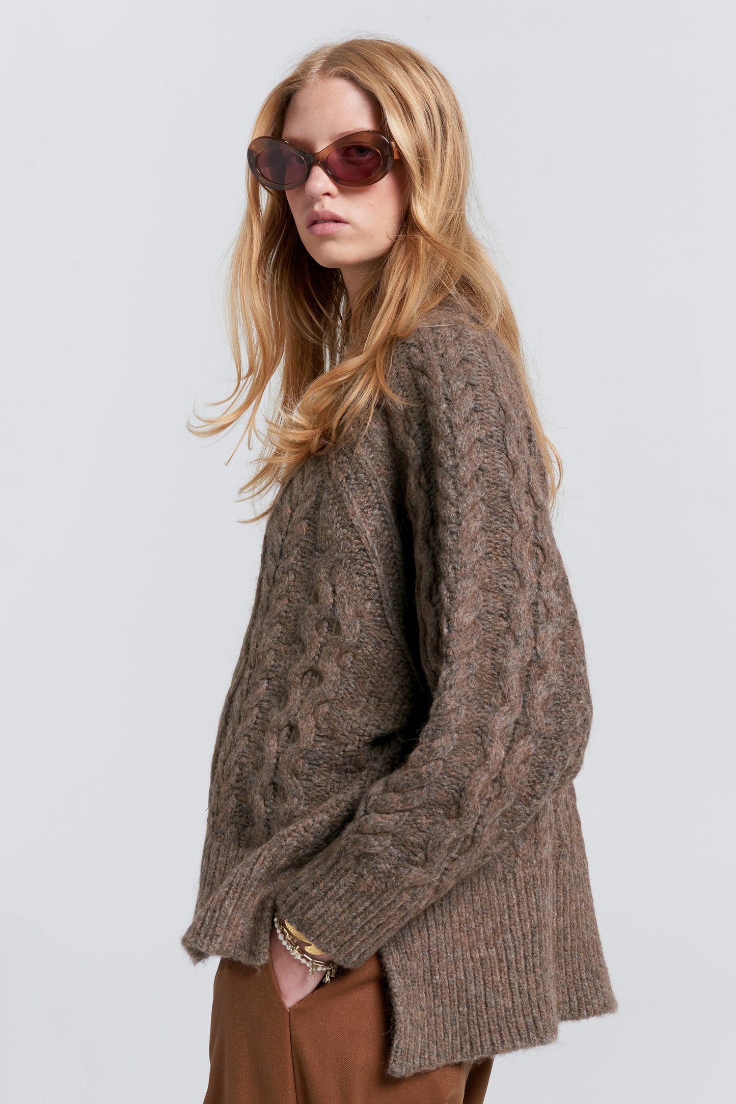 Cable Knit V Neck Sweater Walnut
