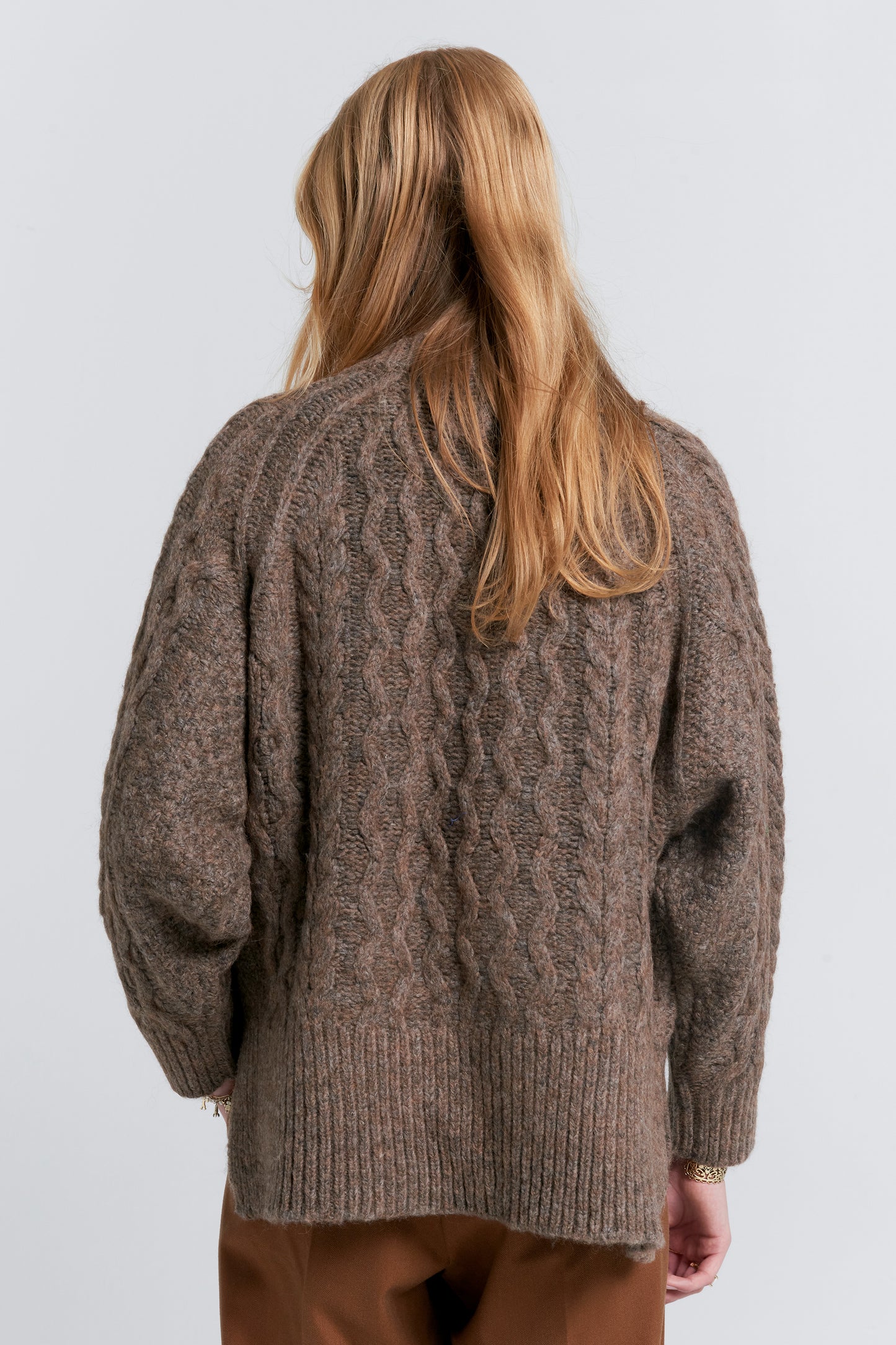 Cable Knit V Neck Sweater Walnut