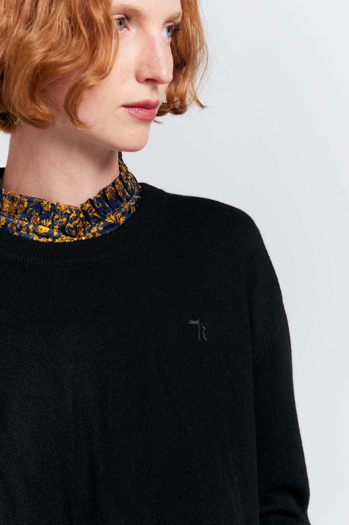 Classic Cashmere Sweater Black