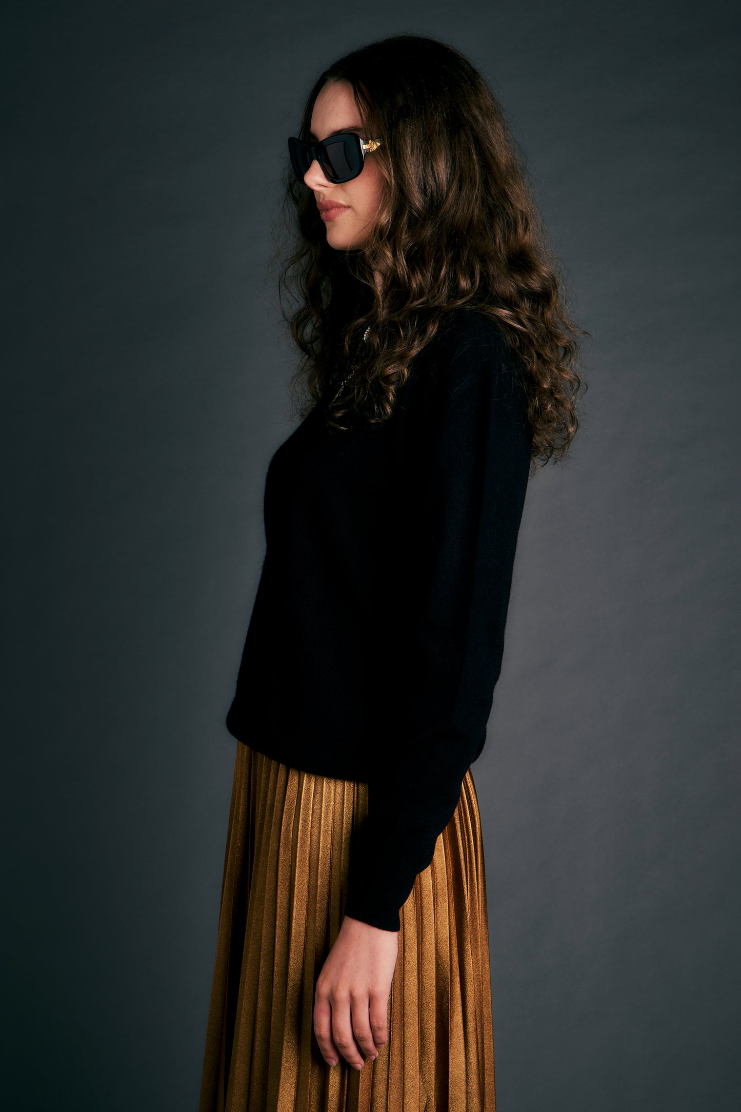 Classic Cashmere Sweater Black