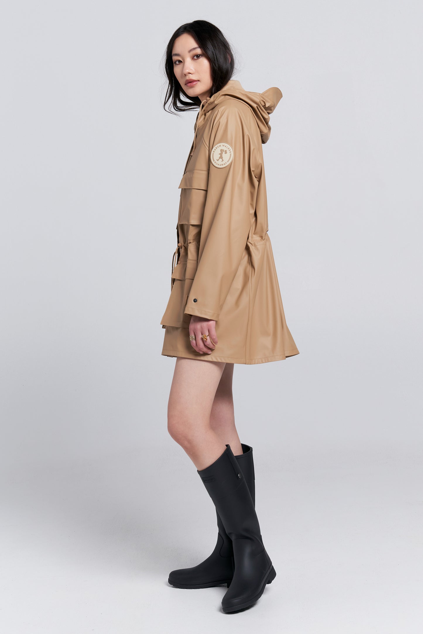 Excursion Raincoat Tan