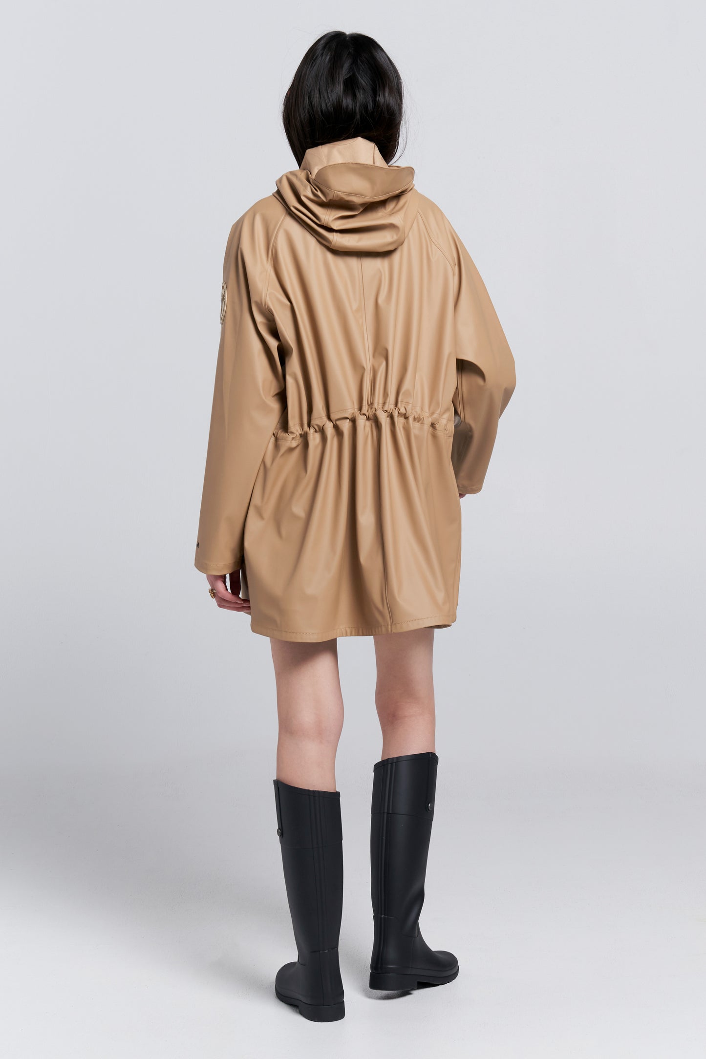 Excursion Raincoat Tan