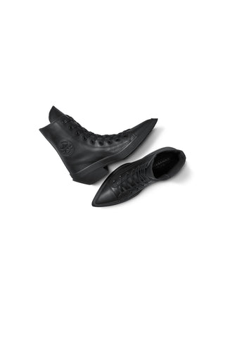 Chuck Taylor 70 De Luxe Pointed Leather X-High Top Black