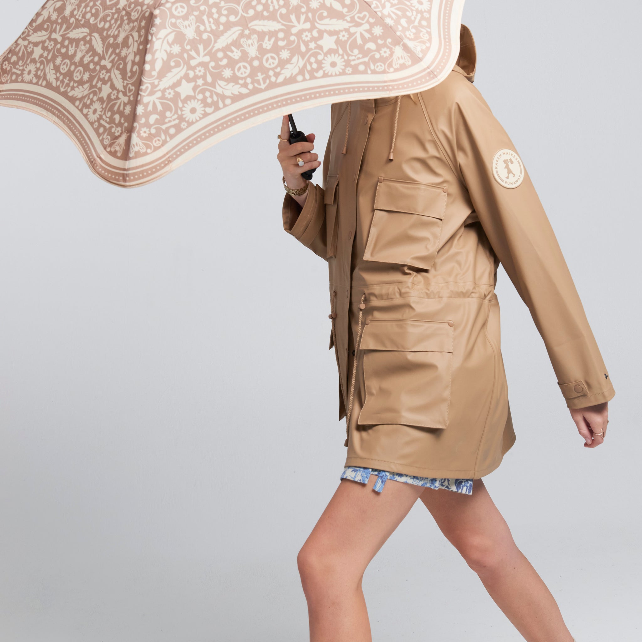 Metro Filigree Umbrella Tan