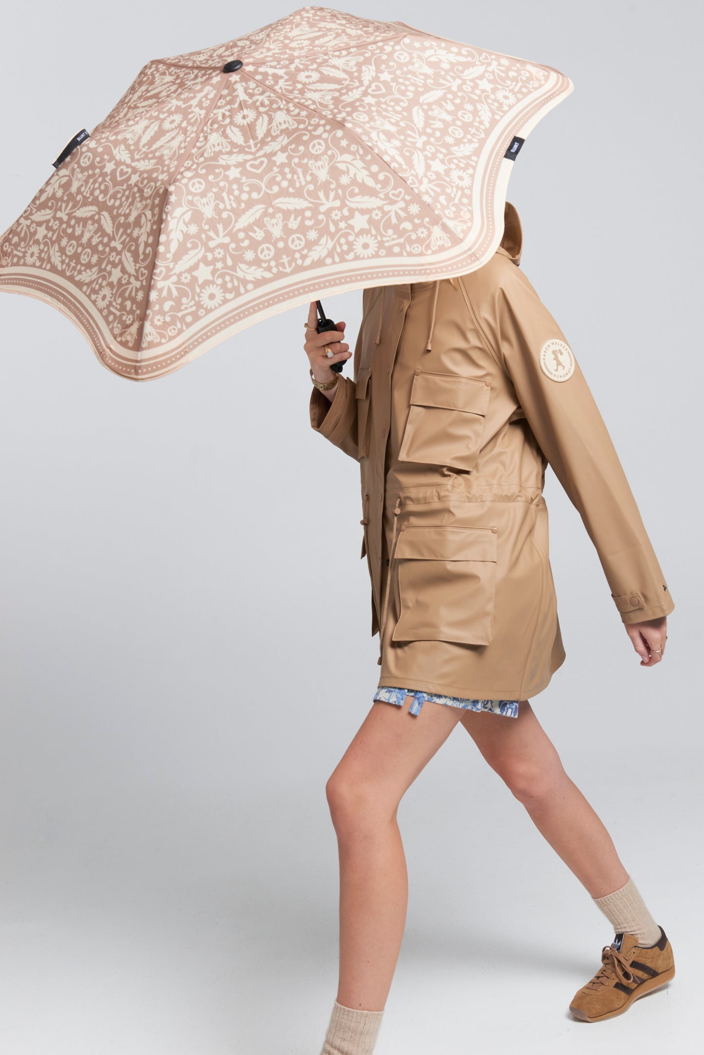 Metro Filigree Umbrella Tan