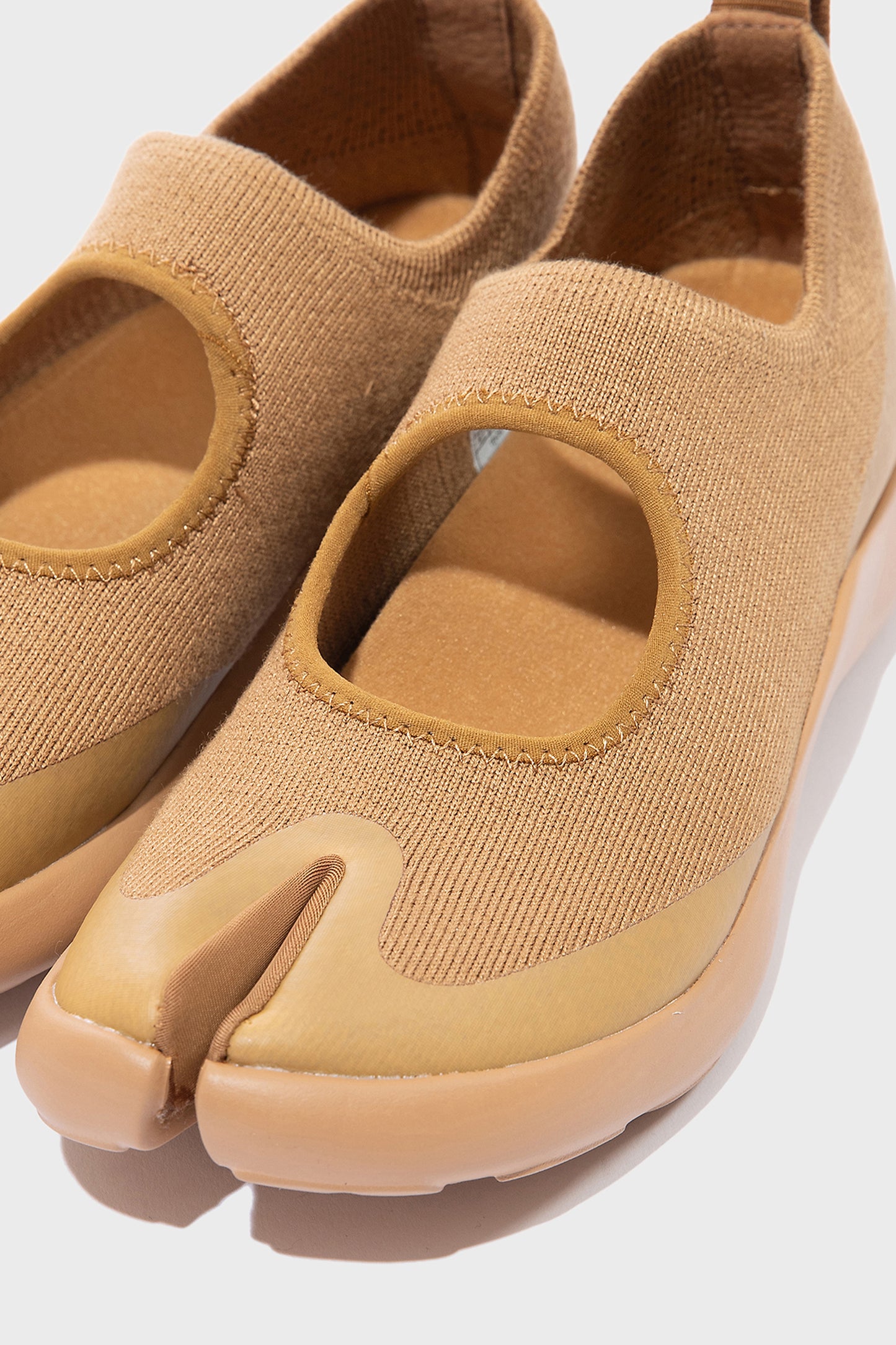 Sandal Brown