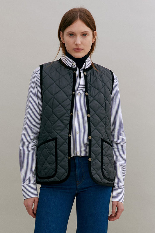 Contrast Cornard Gilet Lamp Black