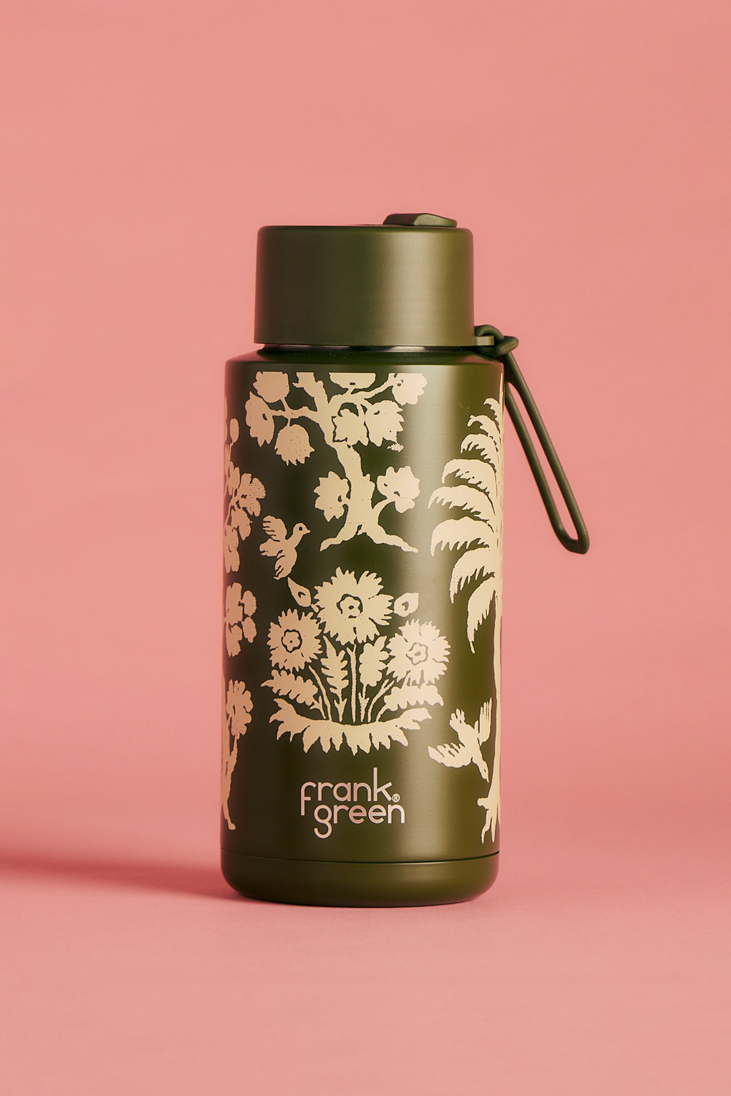 Animal Kingdom 34oz Bottle Olive
