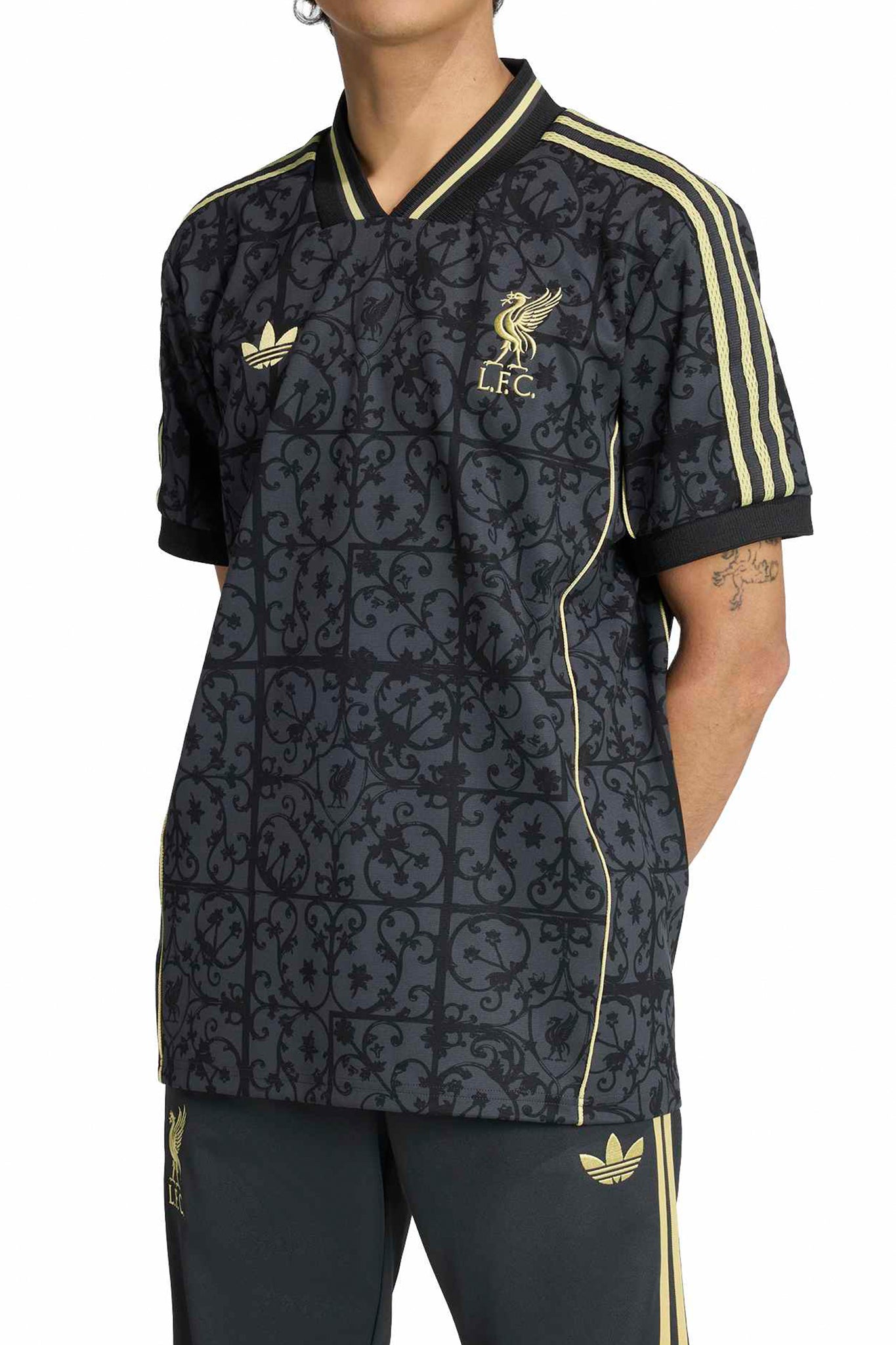 Liverpool FC Lifestyle Jersey Carbon/Halo Gold