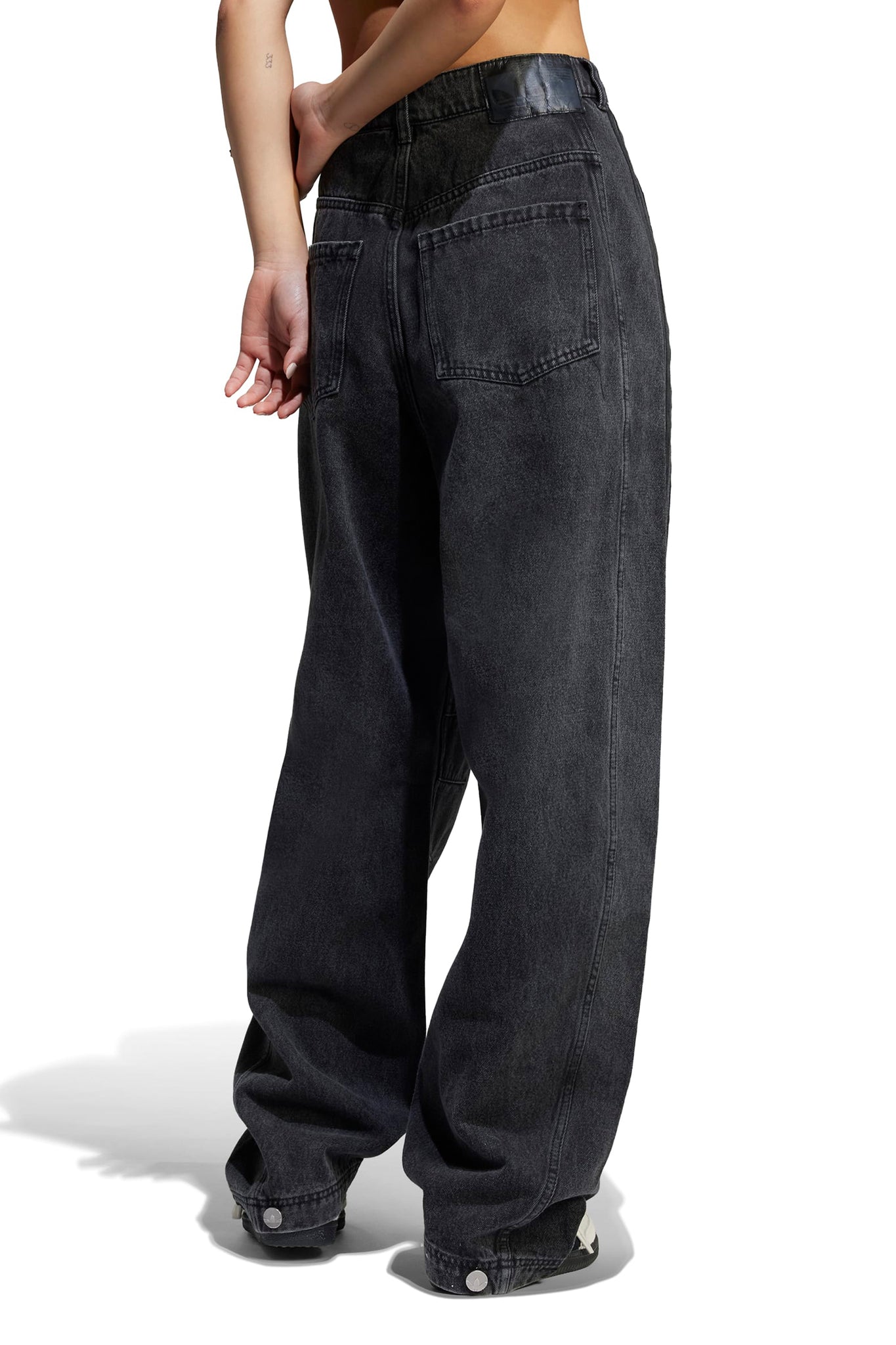 Adilenium Barrel Leg Denim Pants Black