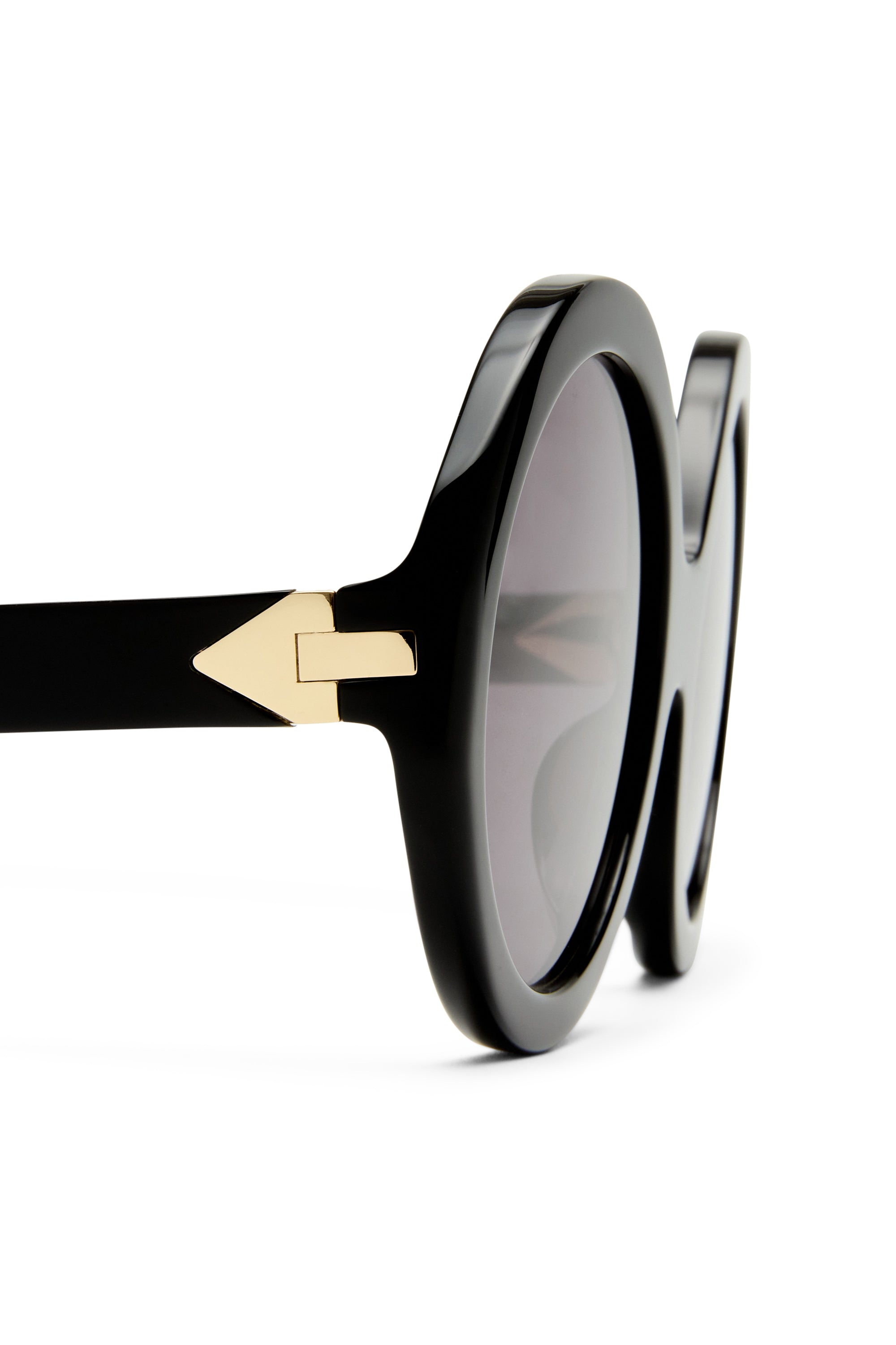 Metropolis Black Gold – Karen Walker