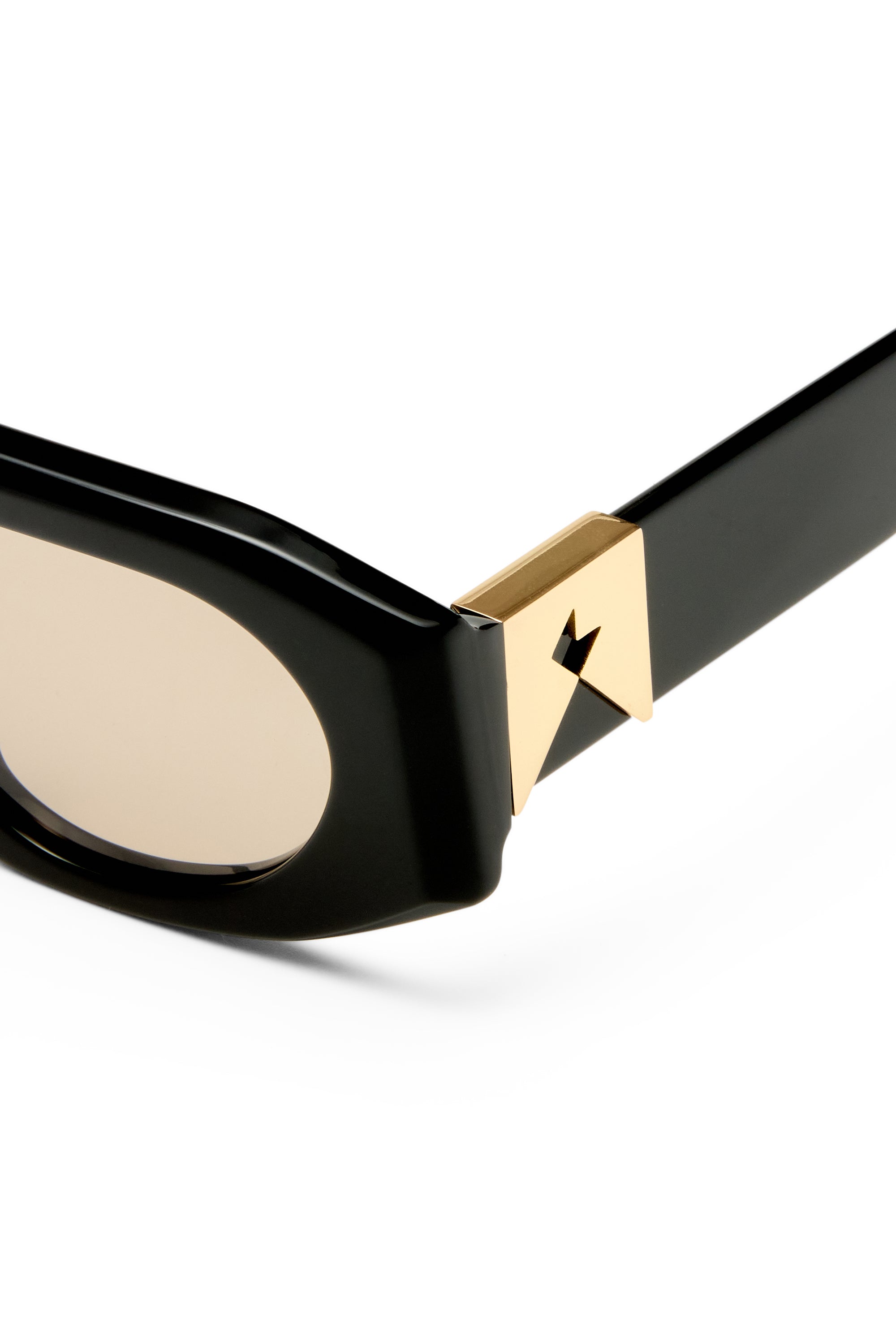 Equinox Black – Karen Walker