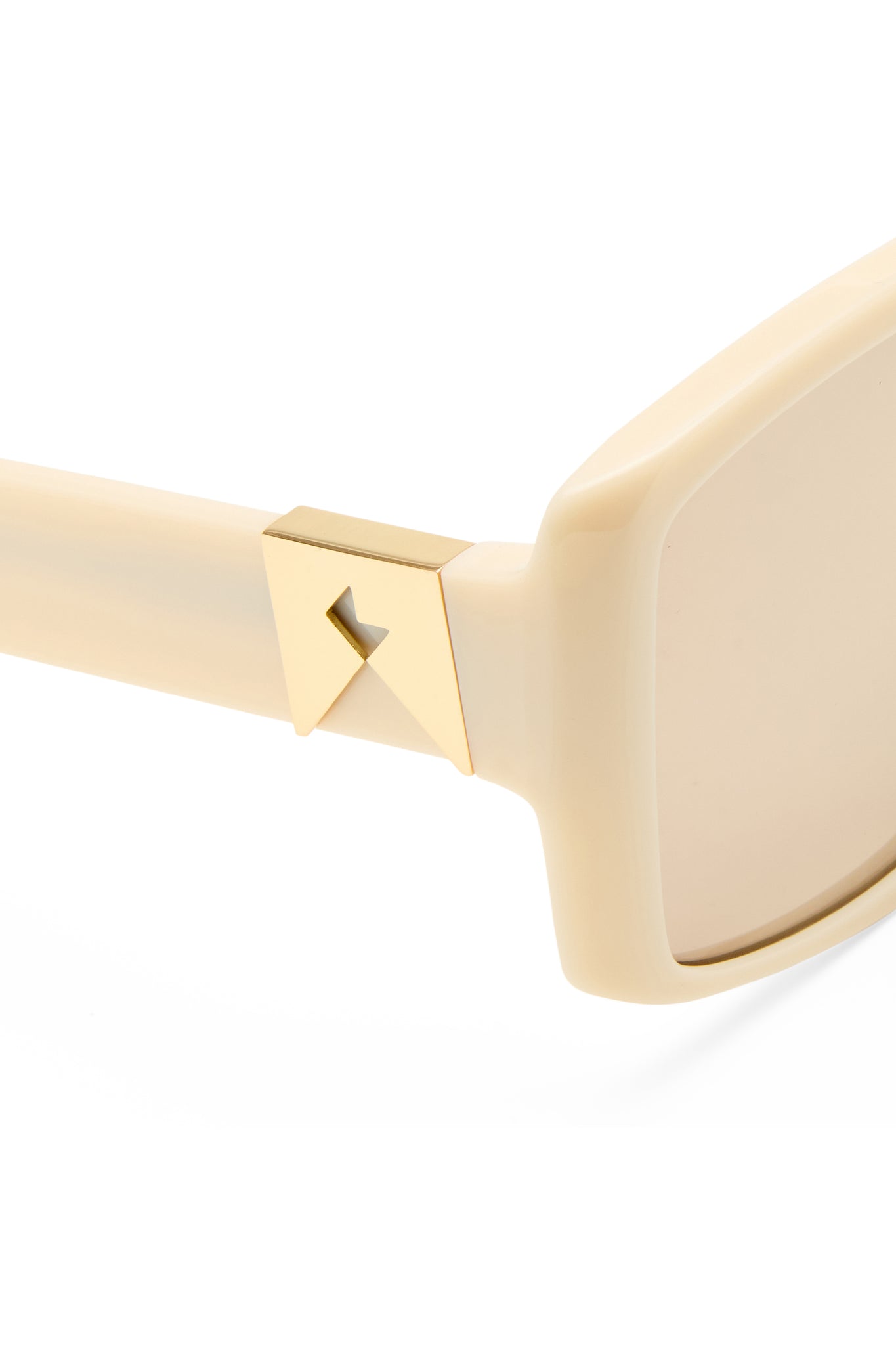 Vanguard Ivory