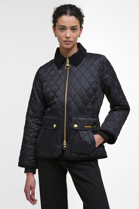 Fitted Beadnell Quilted Jacket Black/Classic