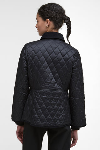 Fitted Beadnell Quilted Jacket Black/Classic