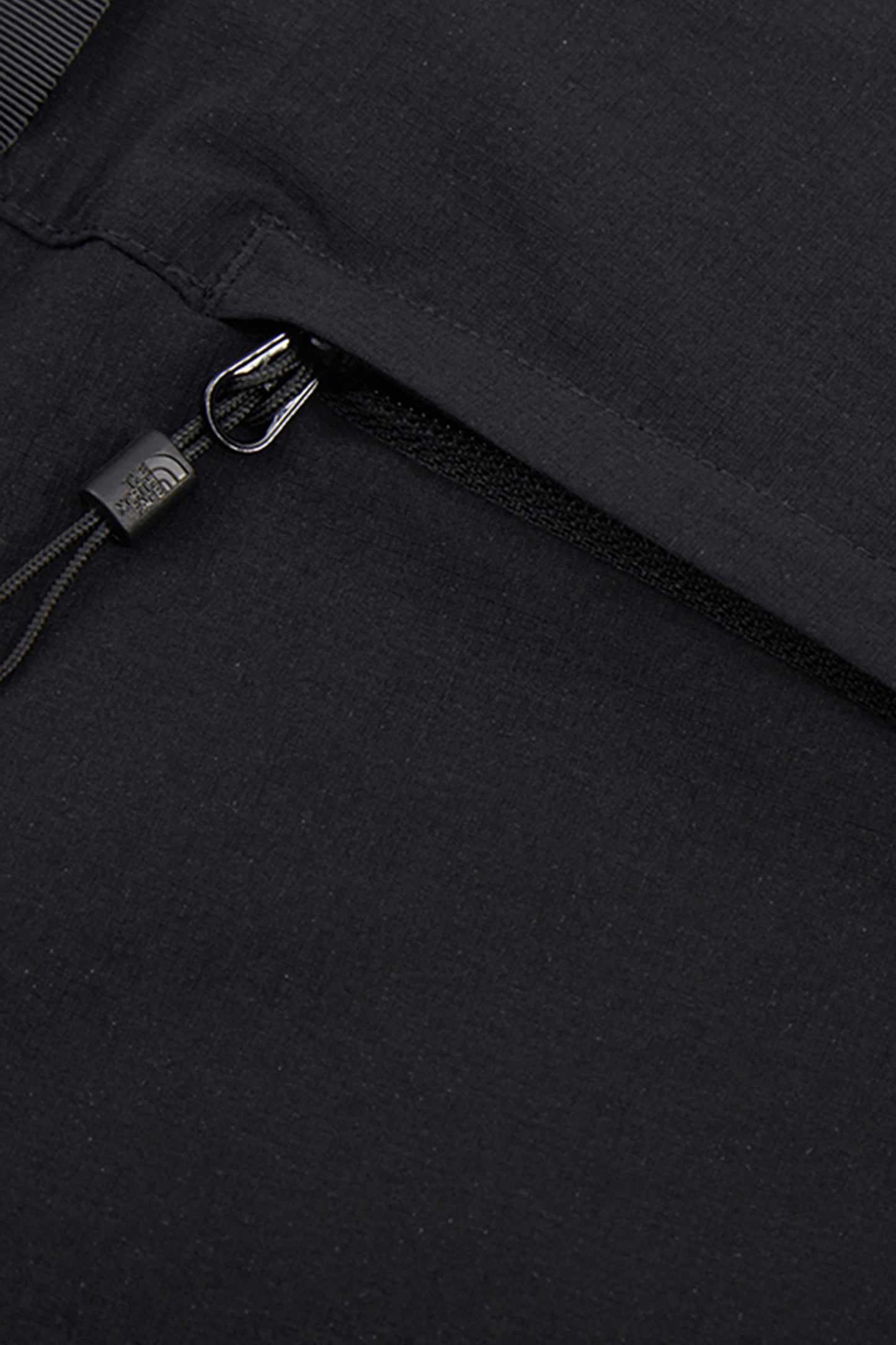 Volume Wrap Long Shorts Black