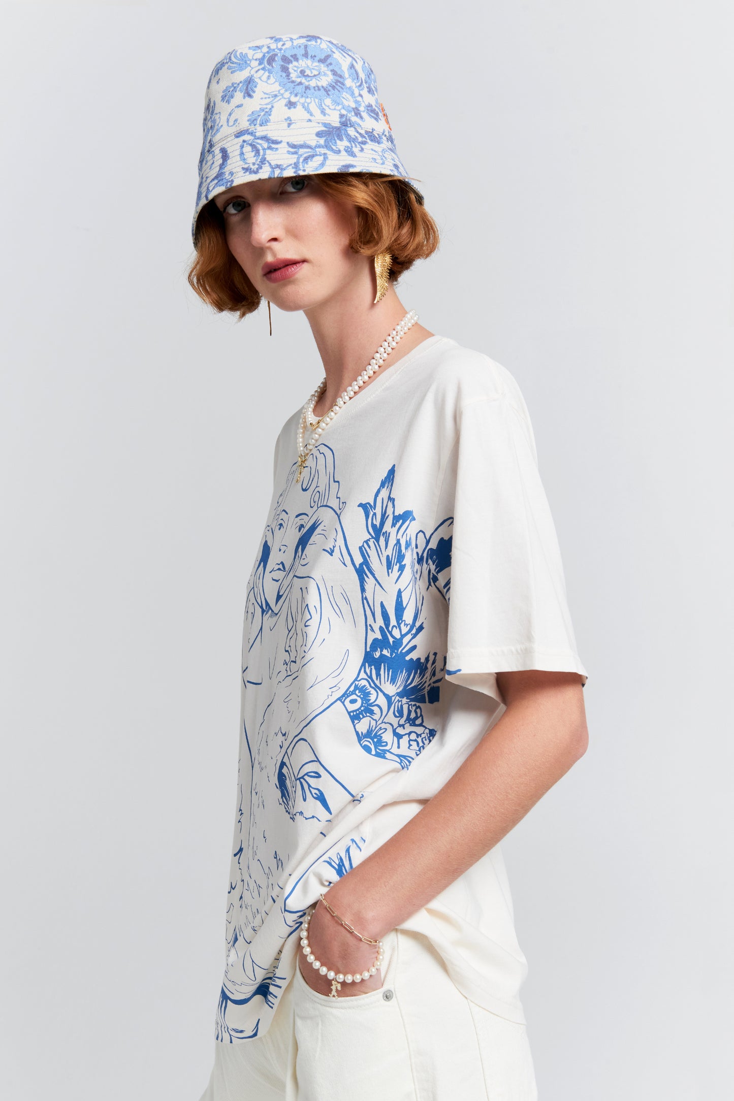Swan Girl Organic Cotton T-Shirt Ecru