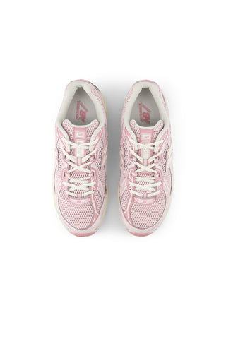 740 Pink Taffy/Pink Granite/Angora