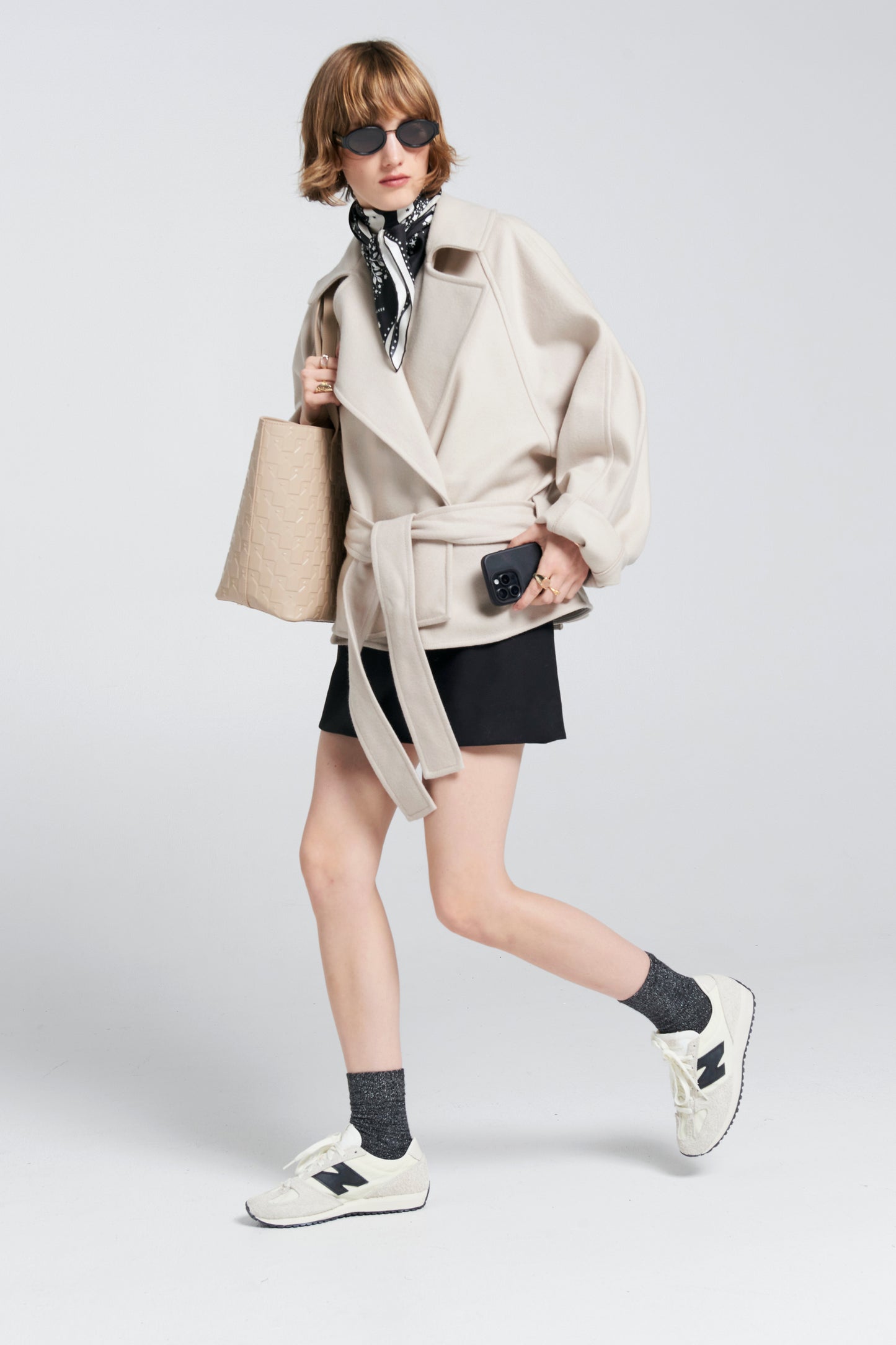471 Linen/Angora/Black