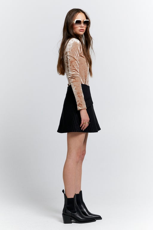 Electric Velvet Turtleneck Champagne